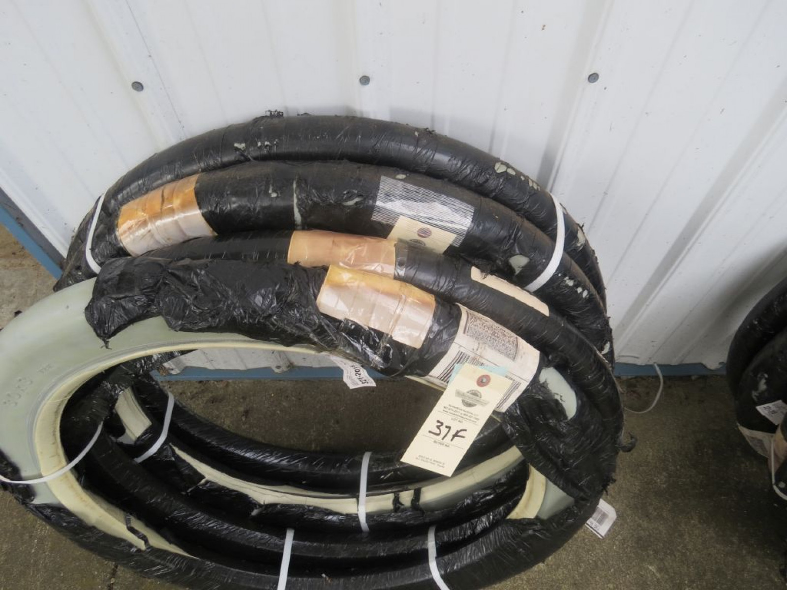New Smooth Tread All Grey Firestone - Image 2