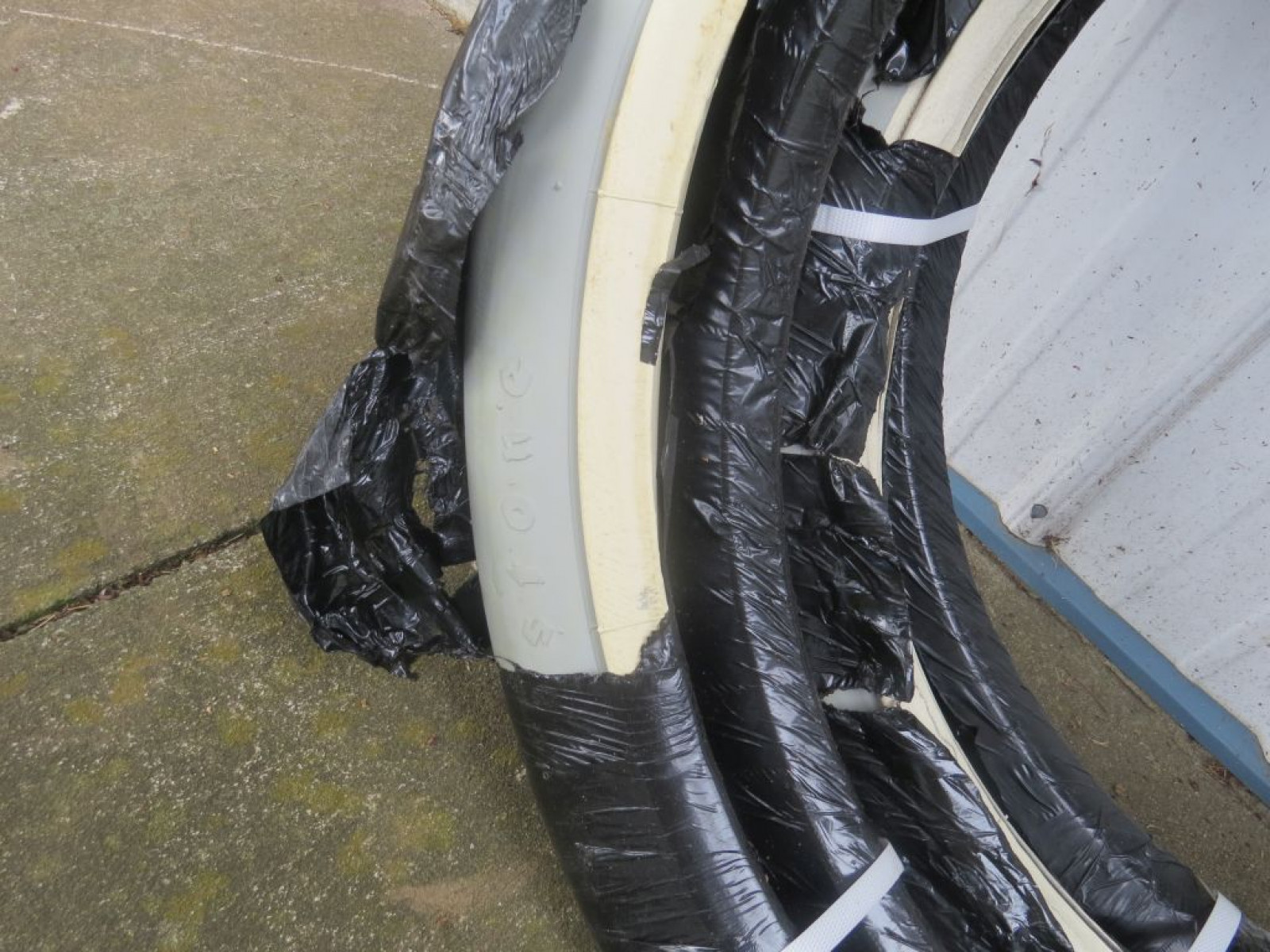 New Smooth Tread All Grey Firestone - Image 3