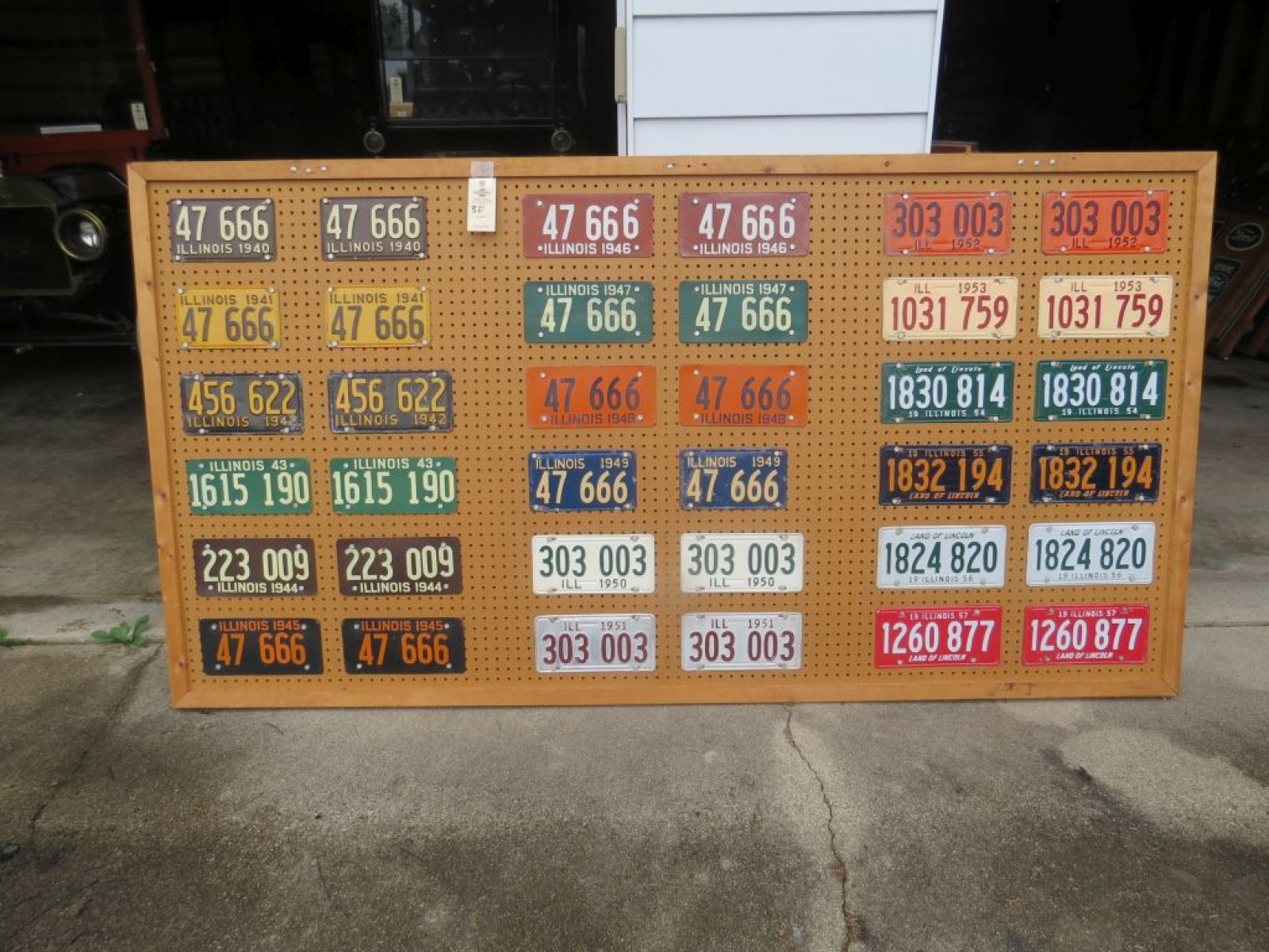 Complete Board of Illinois License Plates from 1940-1957 - Image 1