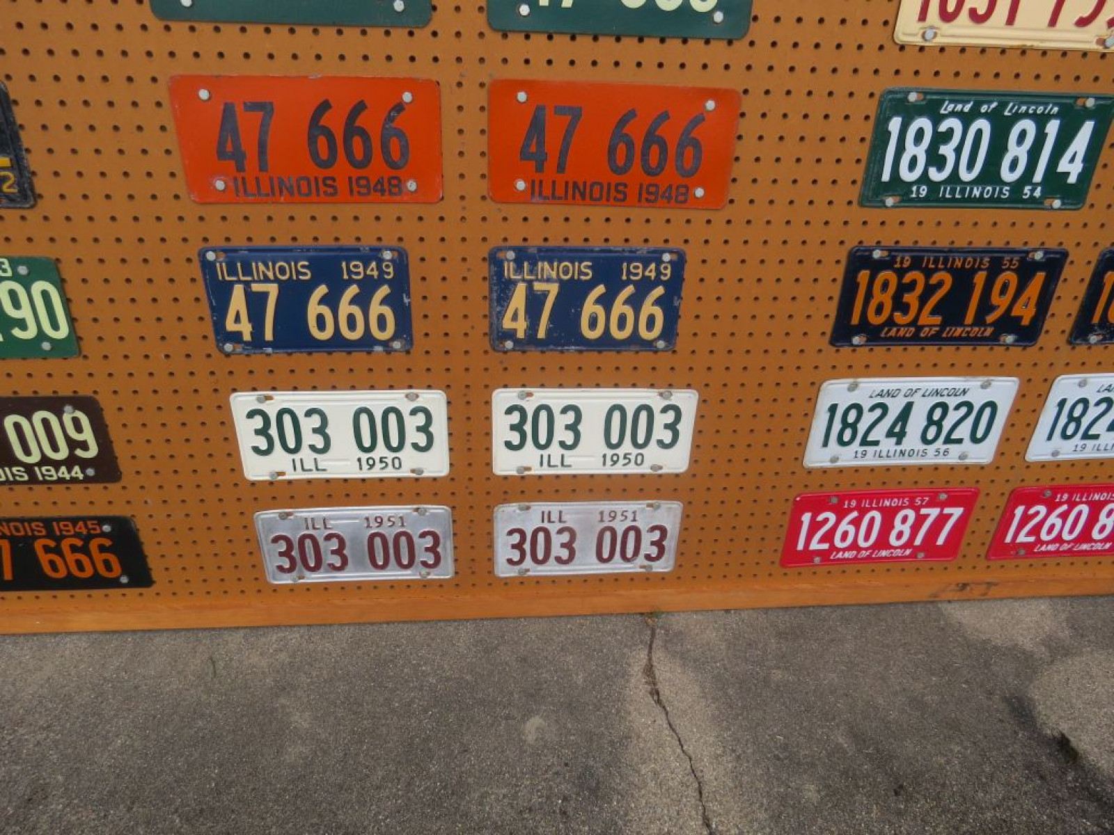 Complete Board of Illinois License Plates from 1940-1957 - Image 5