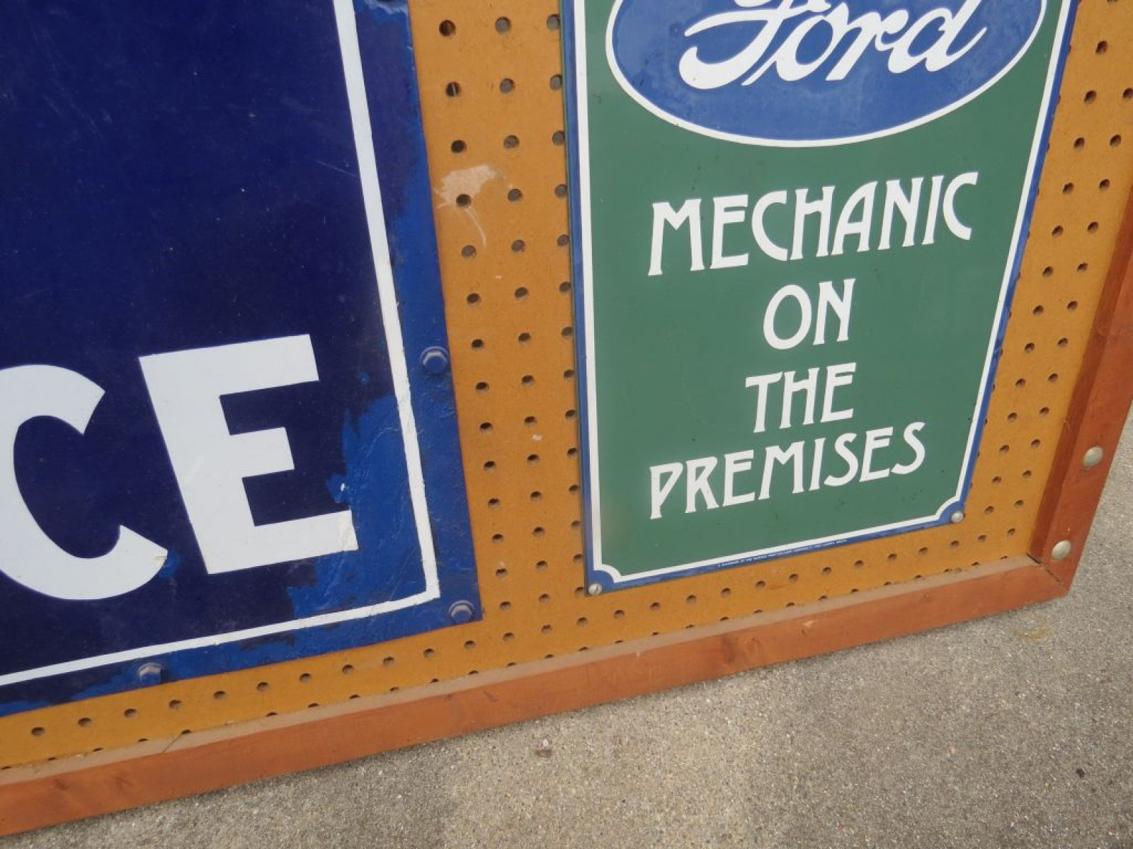 Porcelain Ford Sign - Image 4