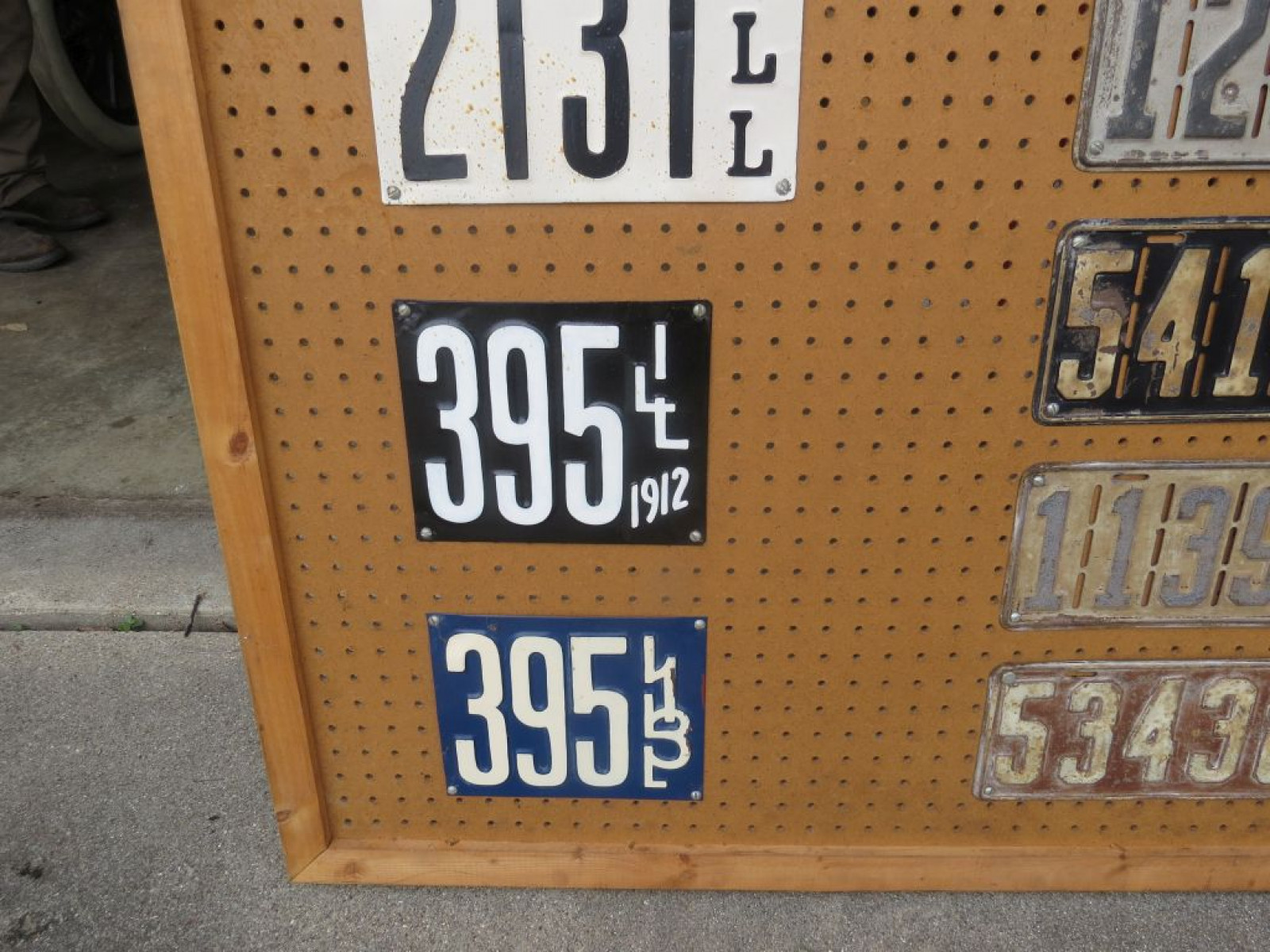 Board of Early Illinois License Plates from 1910-1933 - Image 3