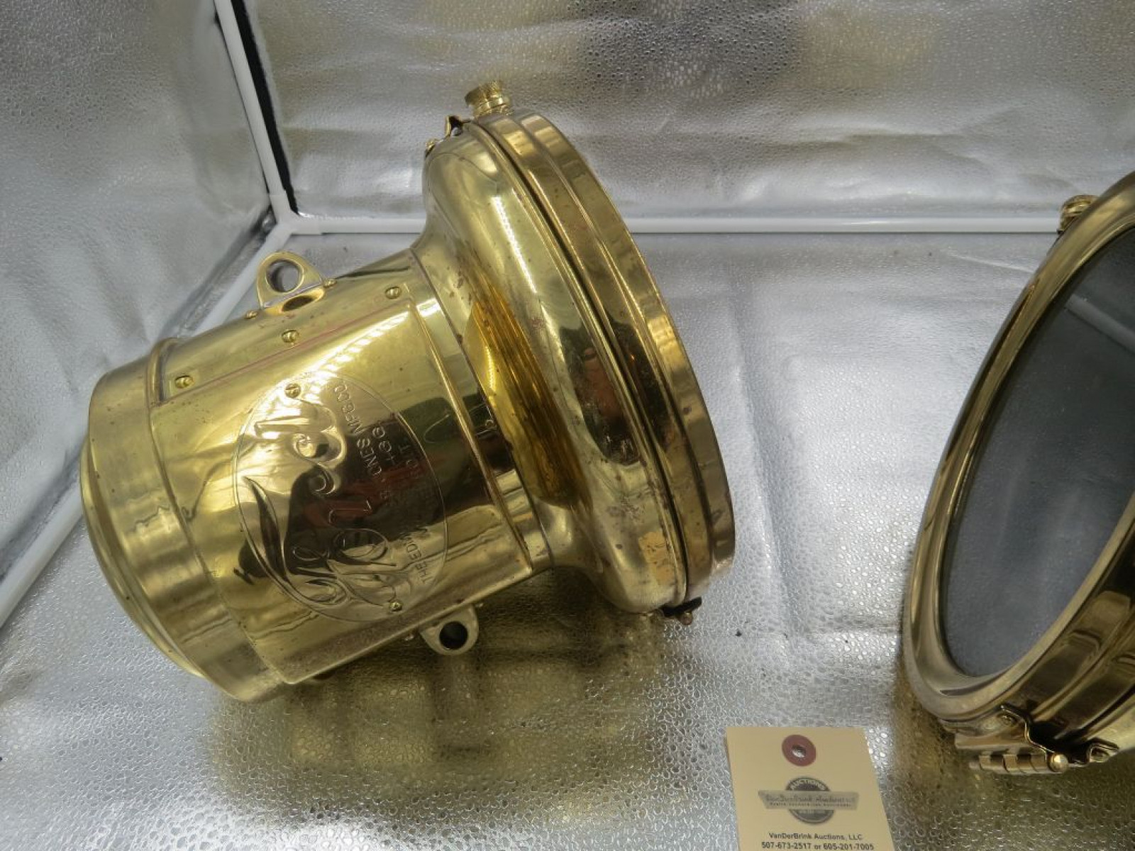 Pair of Model E+J 466 Headlights - Image 3