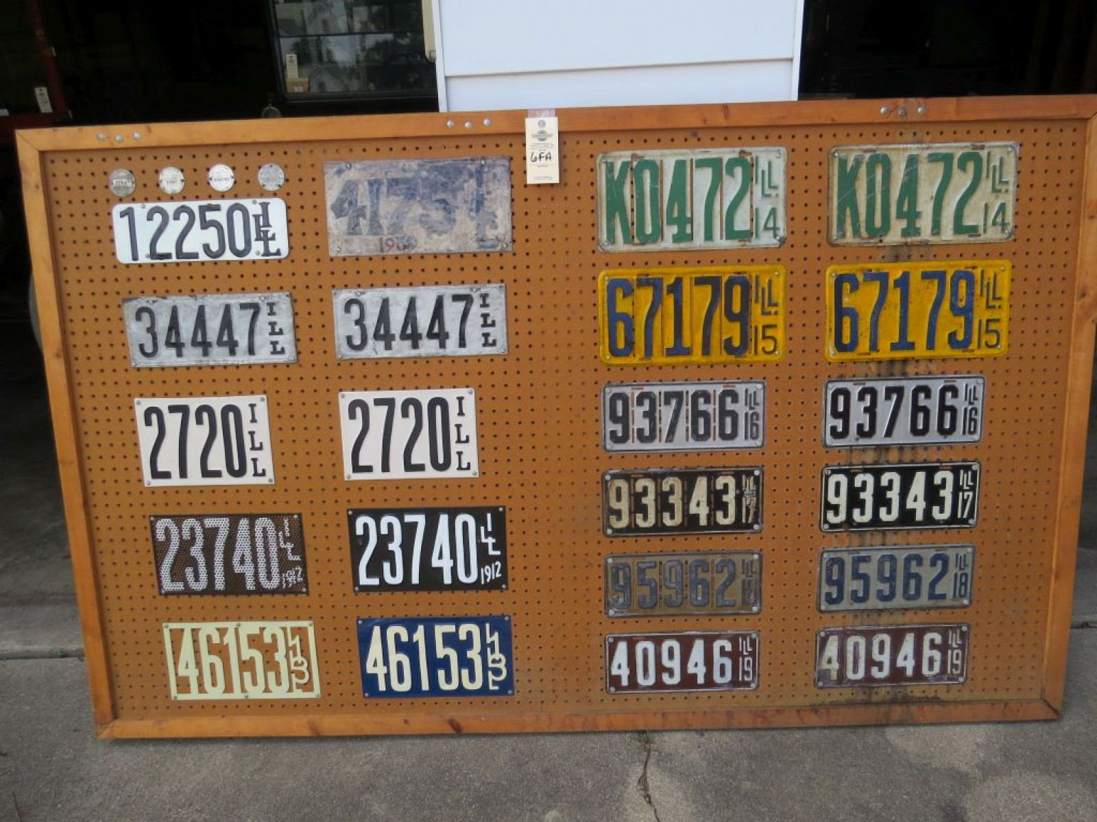Early Illinoise License Plates from 1900-1919 - Image 1