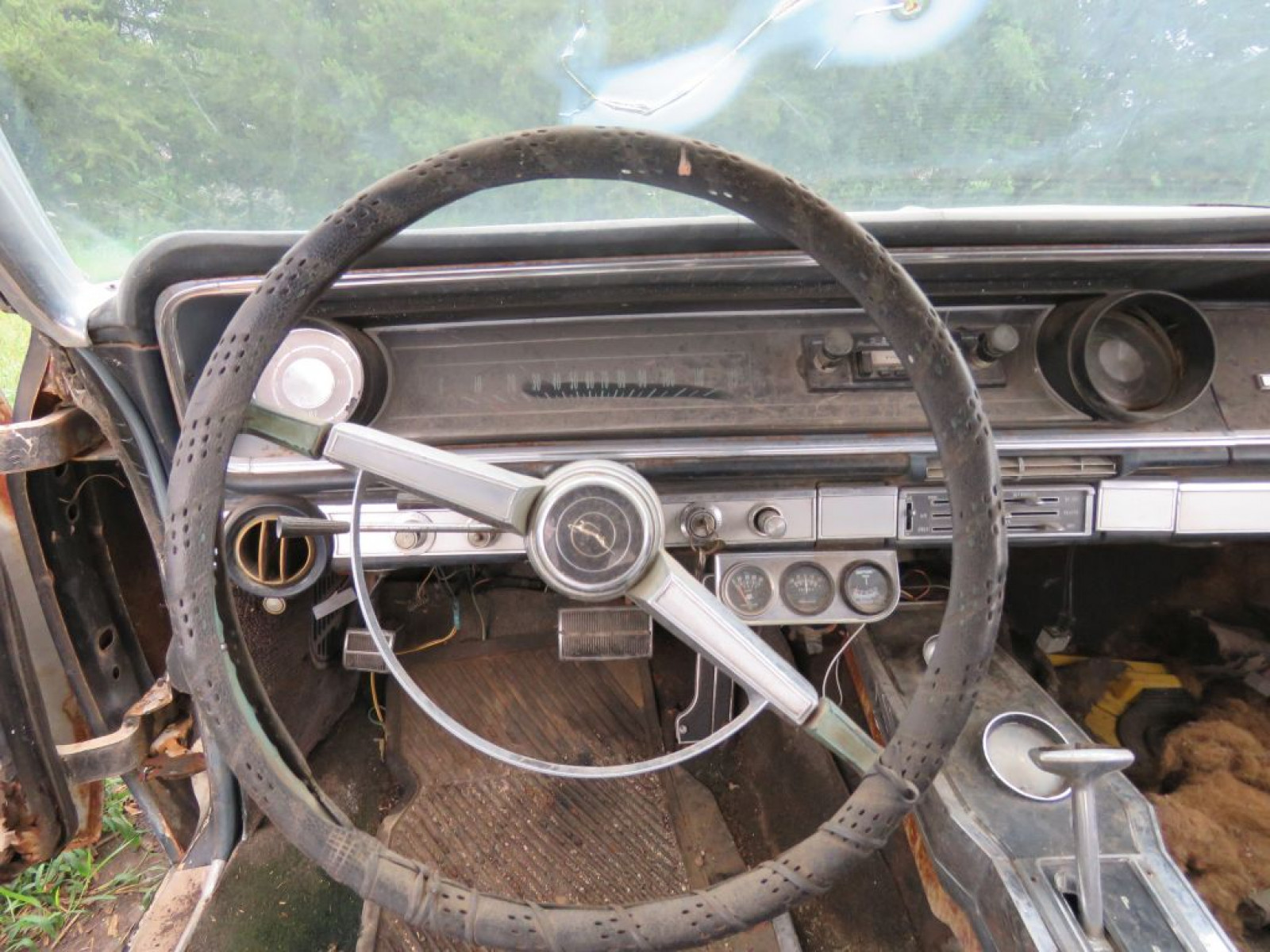 1965 Chevrolet Impala SS 2dr HT - Image 9
