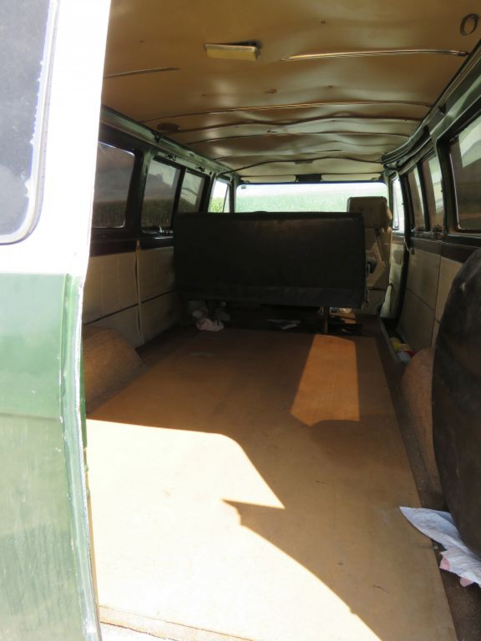 1972 Chevrolet Beauville Sportvan 10 - Image 11