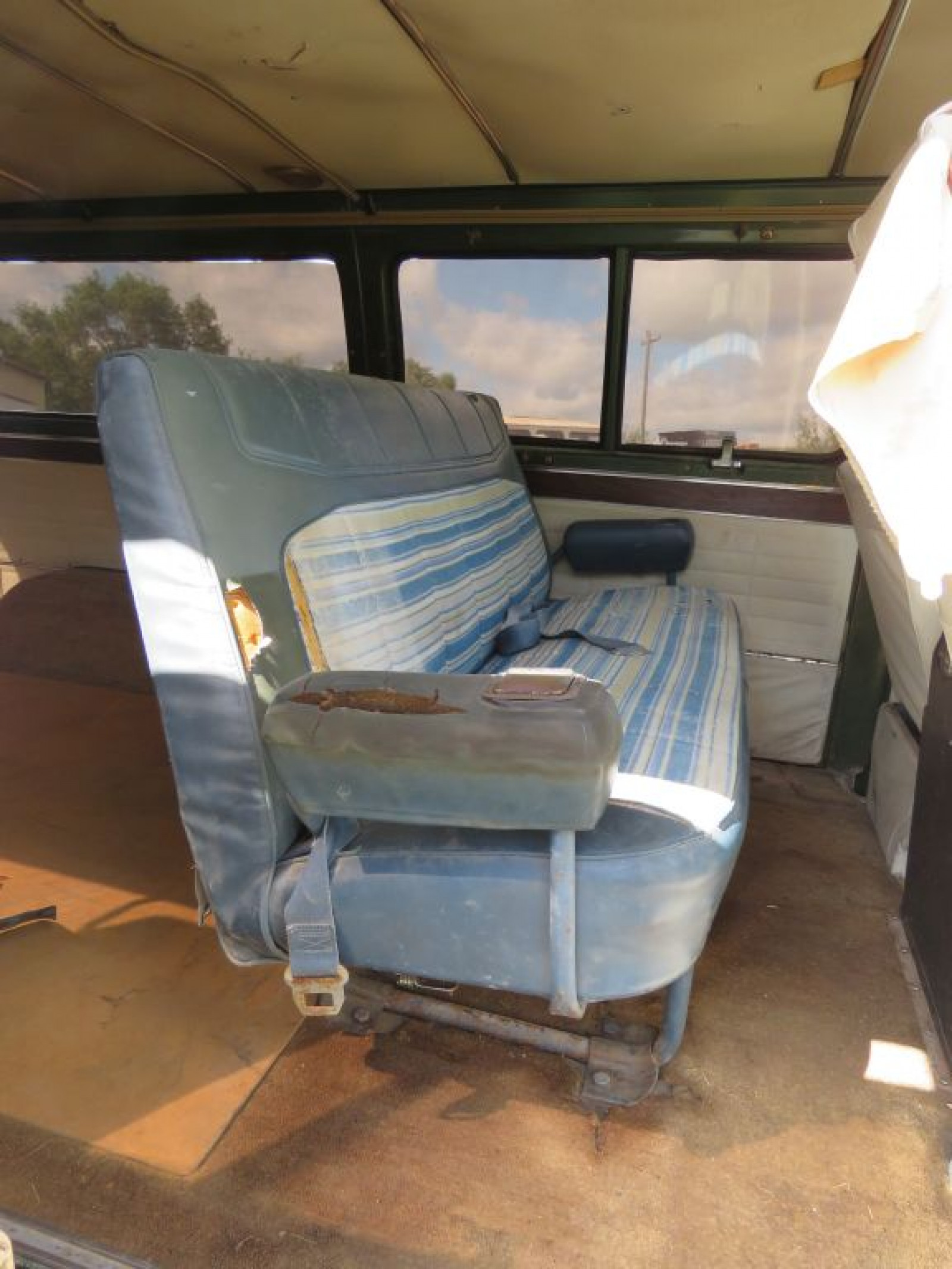 1972 Chevrolet Beauville Sportvan 10 - Image 12