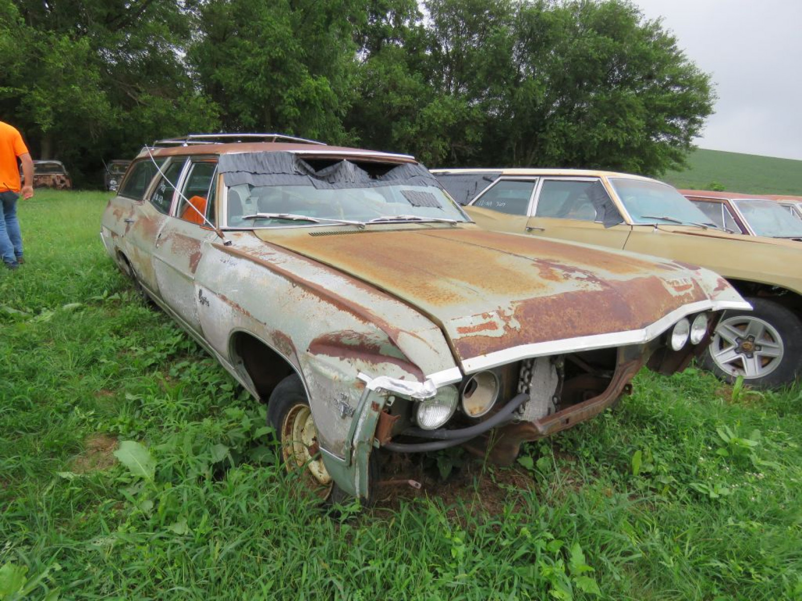 1967 Chevrolet Caprice 4dr Wagon - Image 3