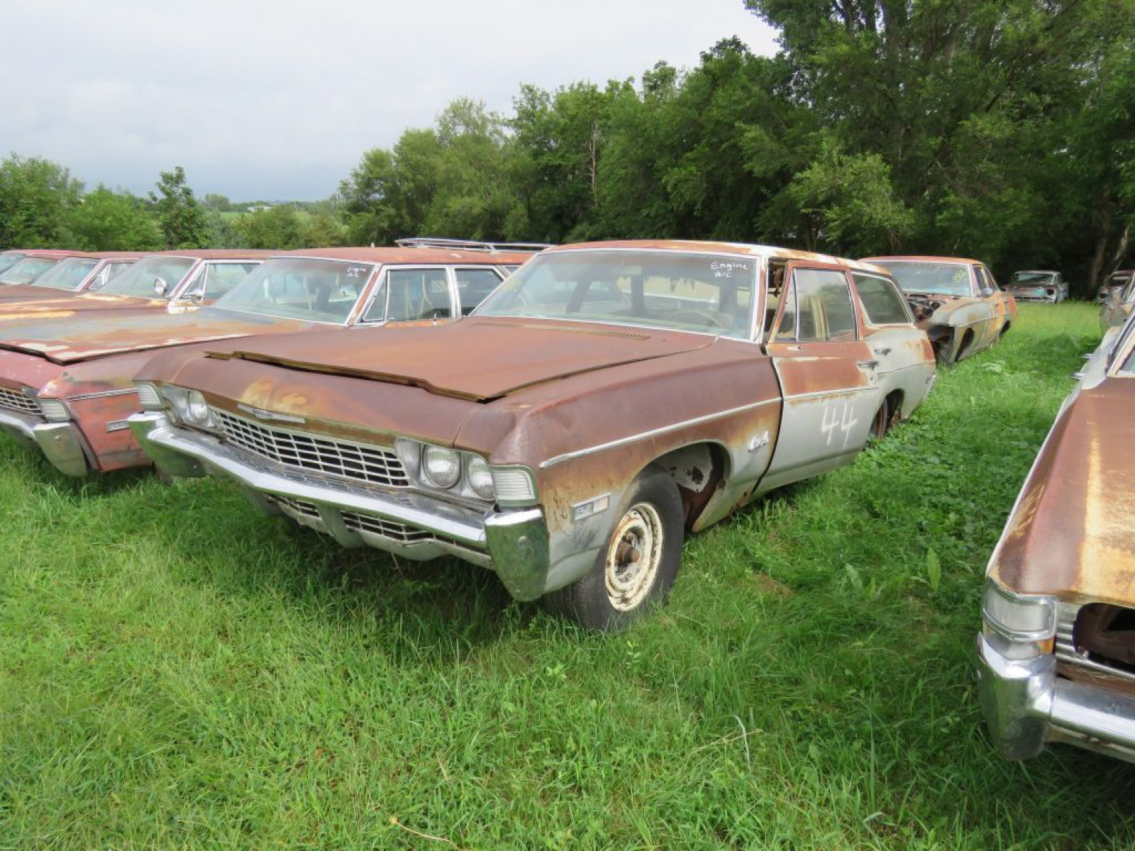 1968 Chevrolet Bel Air 4dr Wagon - Image 1