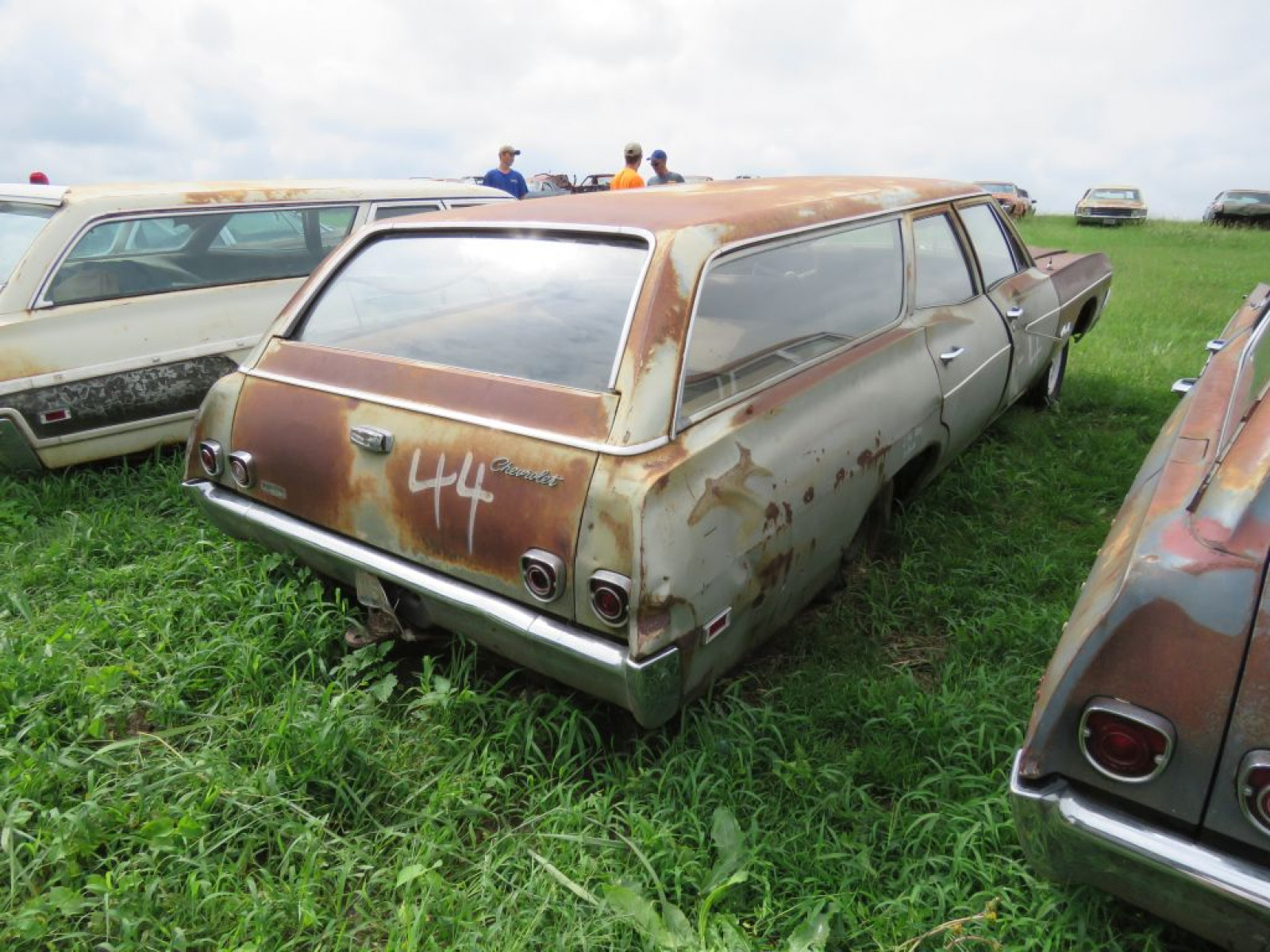 1968 Chevrolet Bel Air 4dr Wagon - Image 3