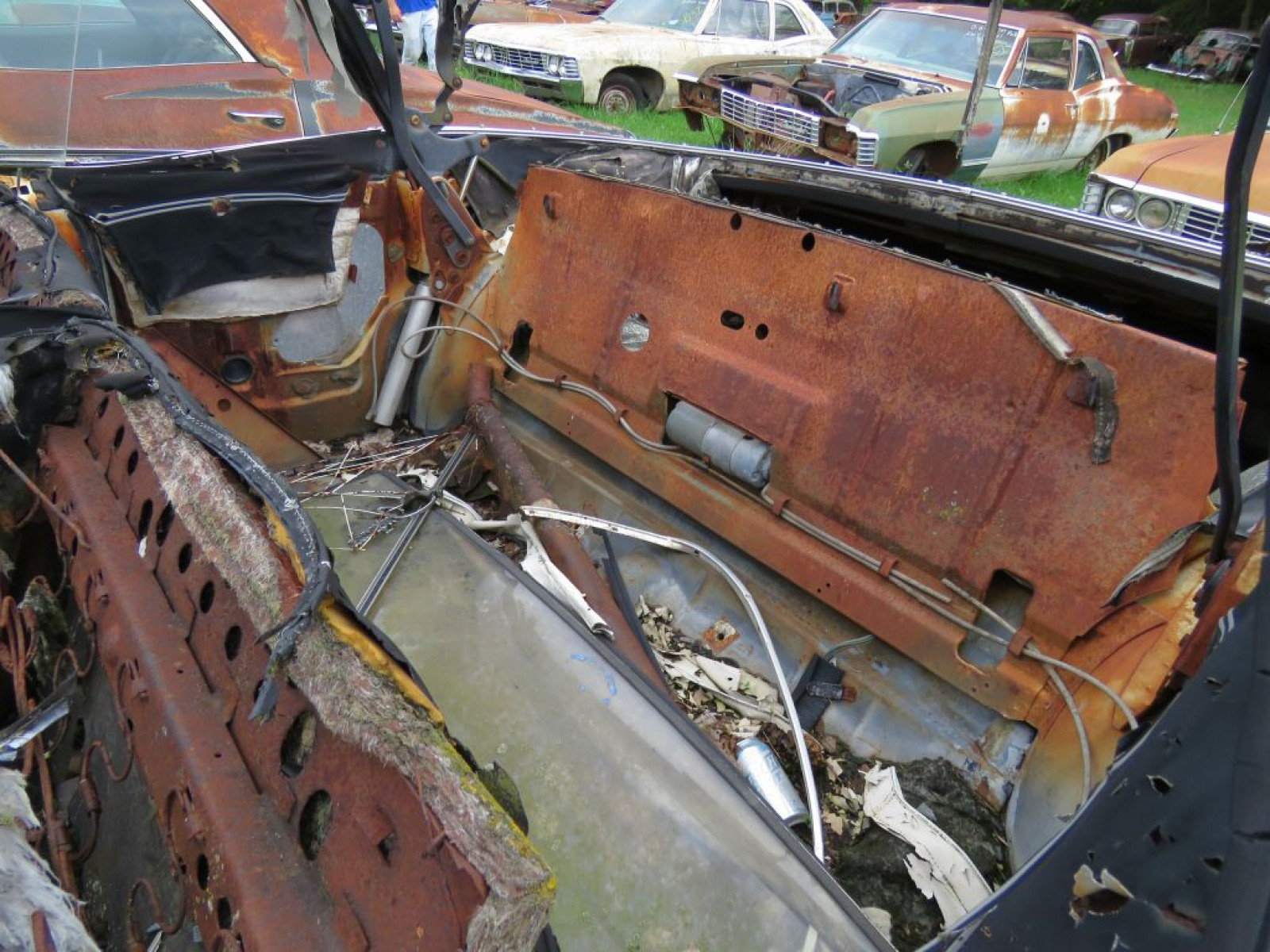 1968 Chevrolet Impala Convertible - Image 9