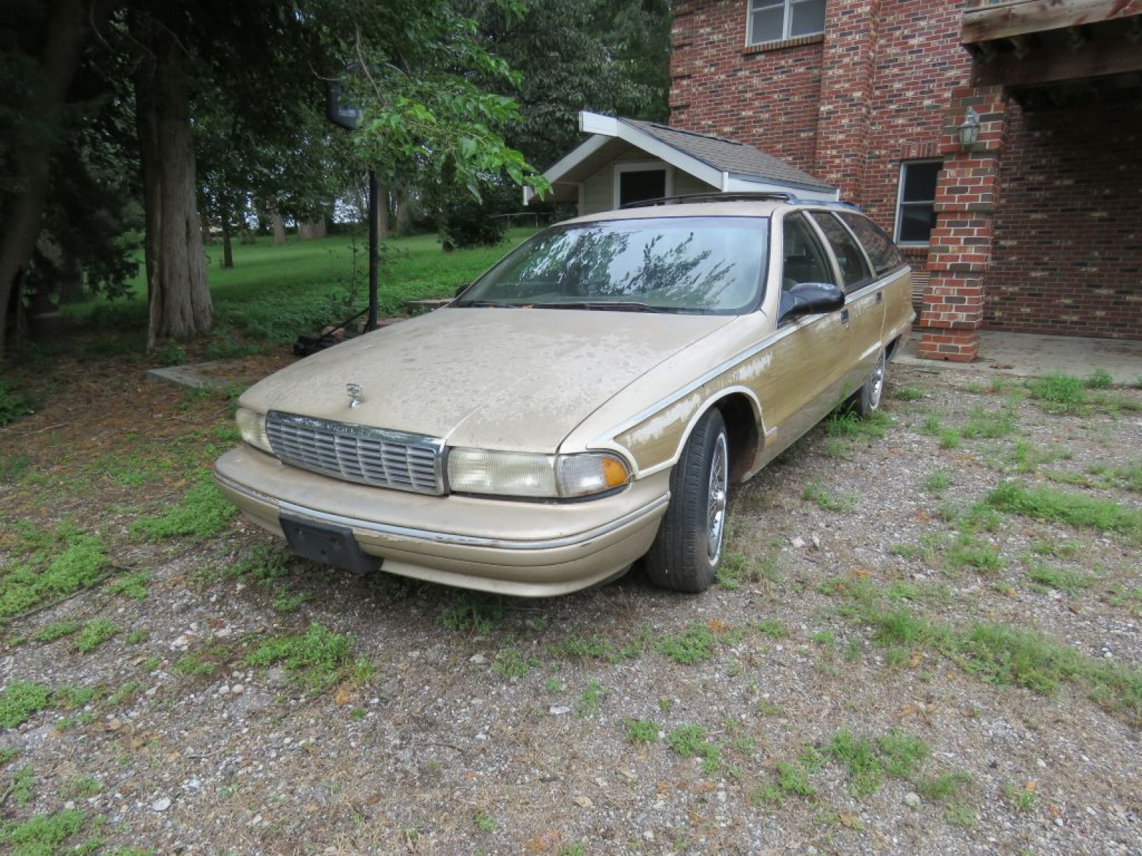 1995 Chevrolet Caprice Classic 4dr Wagon - Image 1
