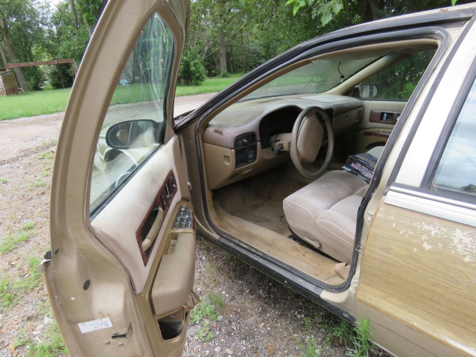 1995 Chevrolet Caprice Classic 4dr Wagon - Image 6