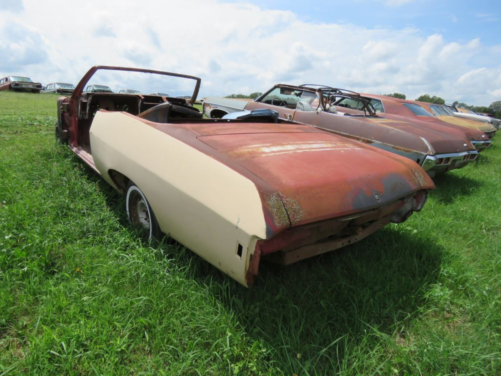 1969 Chevrolet Impala Convertible for Parts - Image 4