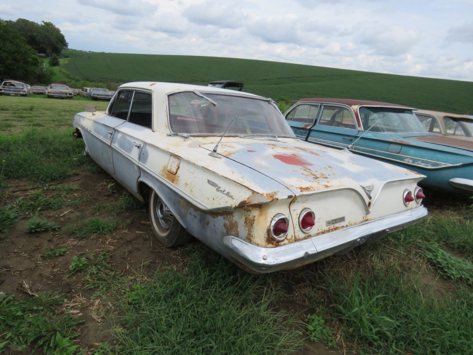 1961 Chevrolet Bel Air 4dr HT - Image 4
