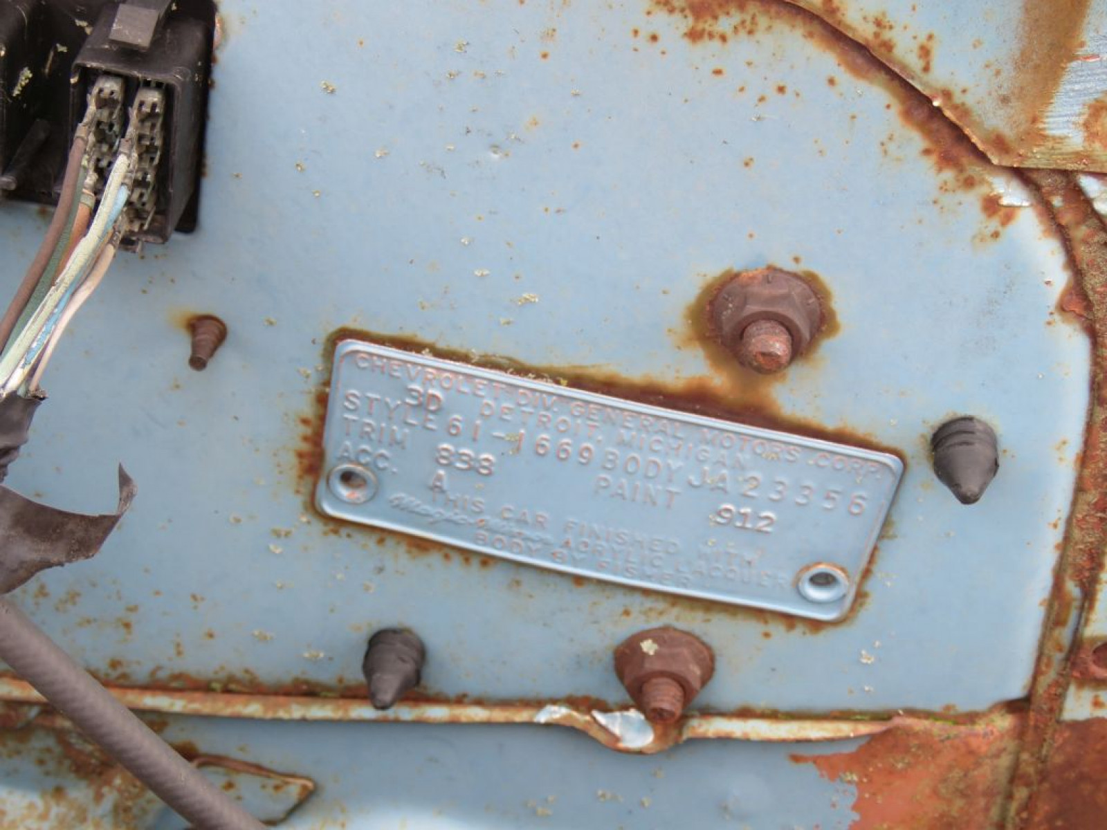1961 Chevrolet 4dr Sedan for Parts - Image 4