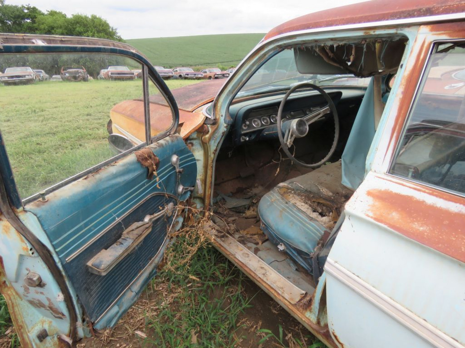 1961 Chevrolet Parkwood 4dr Wagon - Image 5