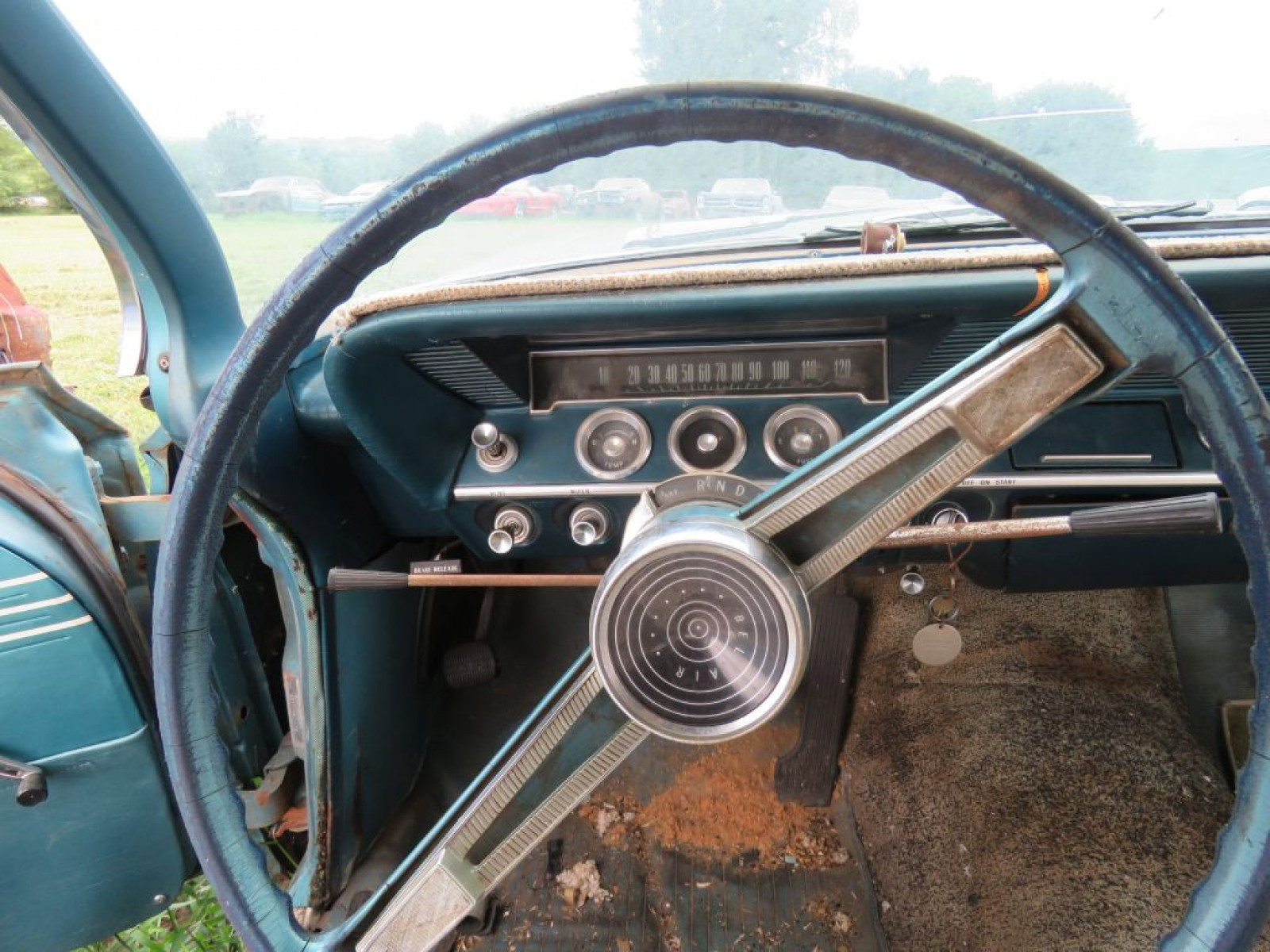 1961 Chevrolet Bel Air 4dr Sedan - Image 10