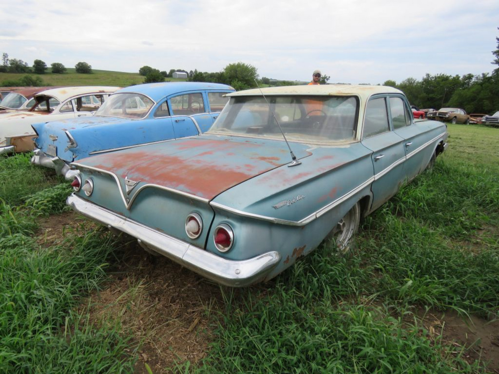 1961 Chevrolet Bel Air 4dr Sedan - Image 3