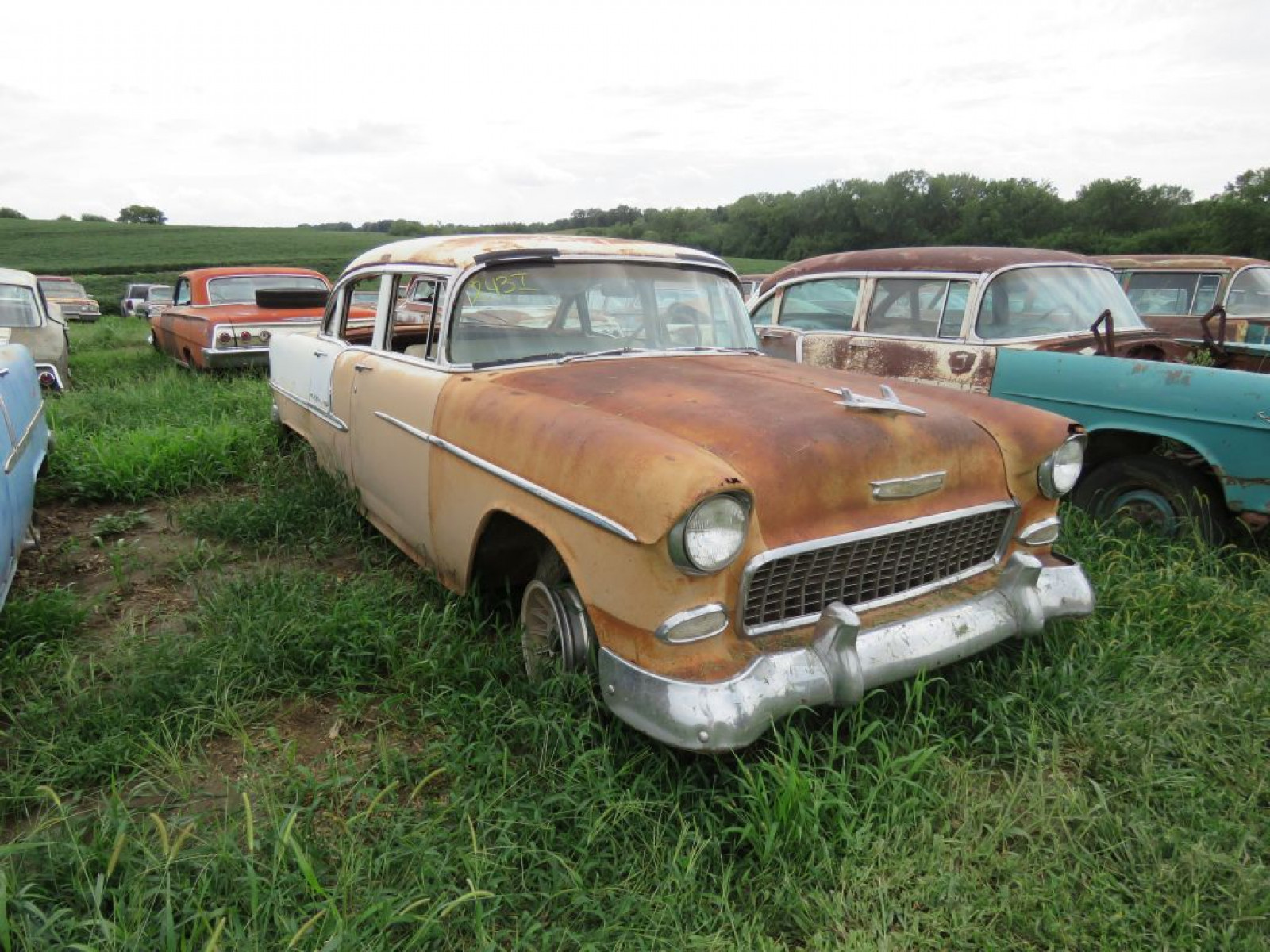 1955 Chevrolet Bel Air 4dr Sedan - Image 1