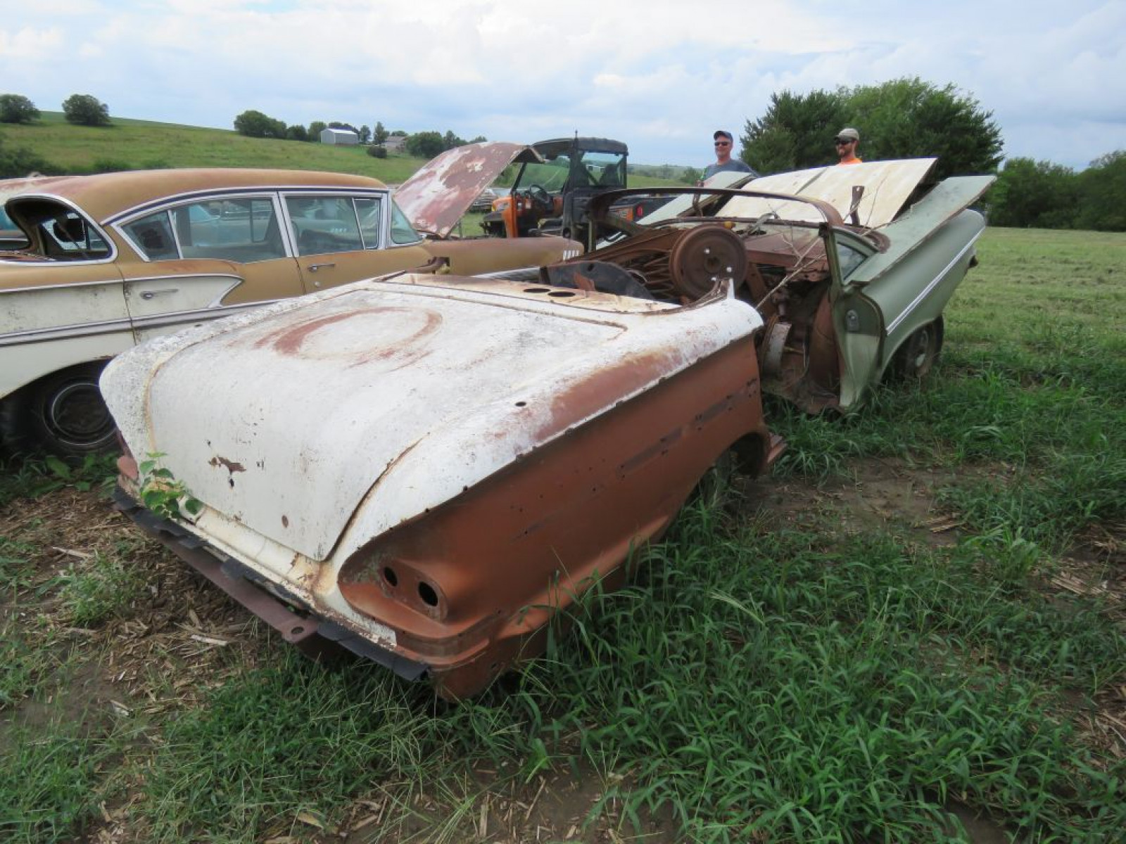Part of a 1958 and Portion of a 1959 for parts - Image 1