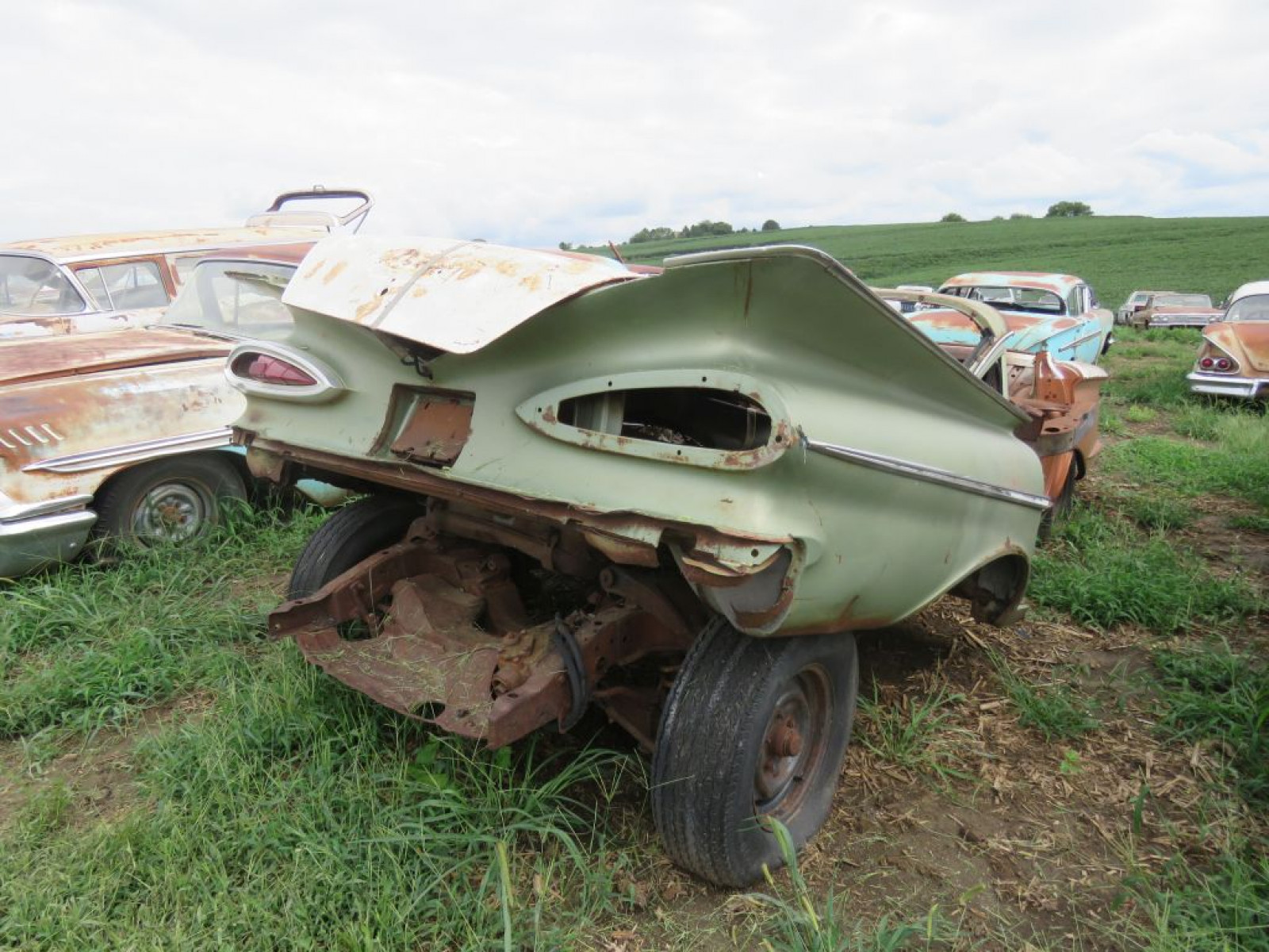 Part of a 1958 and Portion of a 1959 for parts - Image 4
