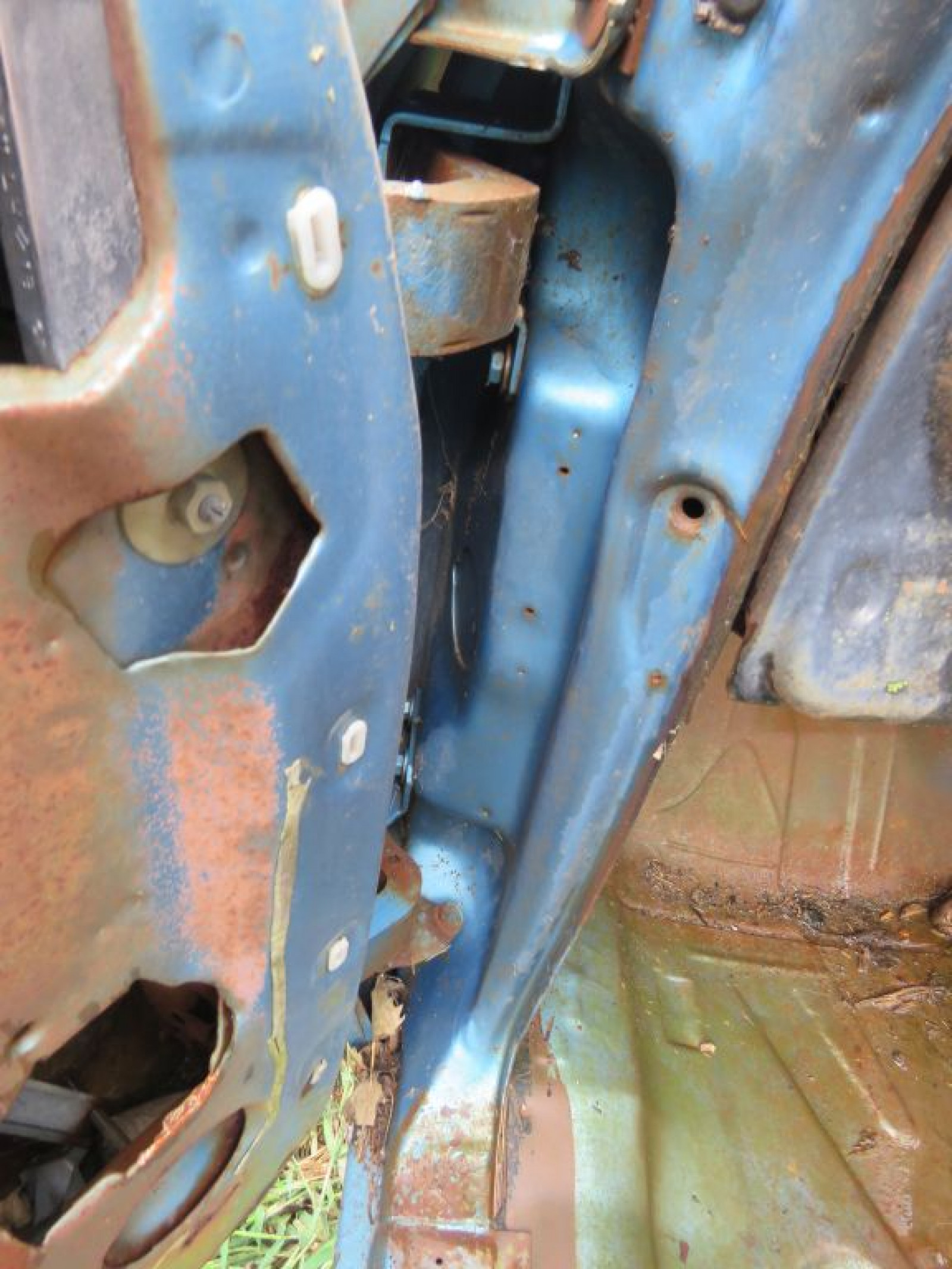1966 Chevrolet Impala 2dr HT for Parts - Image 4
