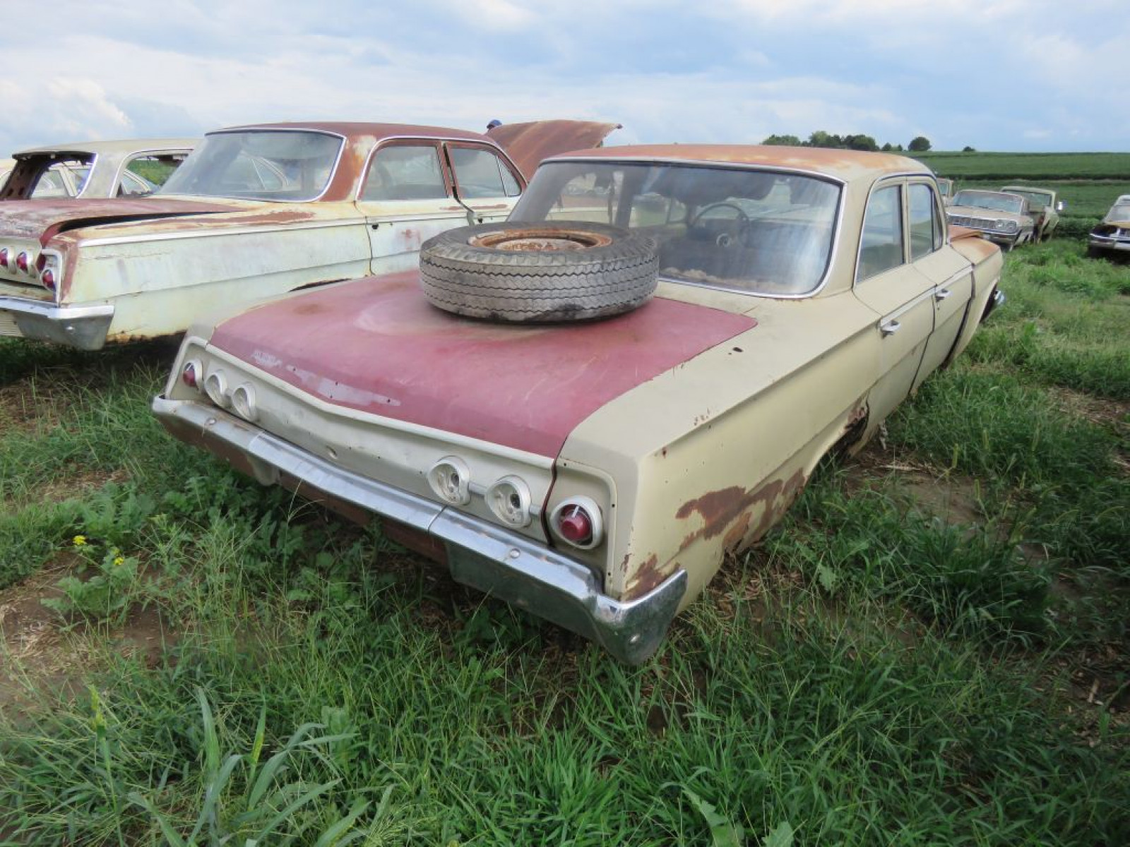 1962 Chevrolet Bel Air 4dr Sedan - Image 2
