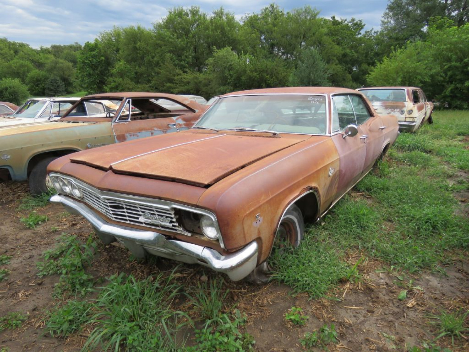 1966 Chevrolet Caprice 4dr HT - Image 1