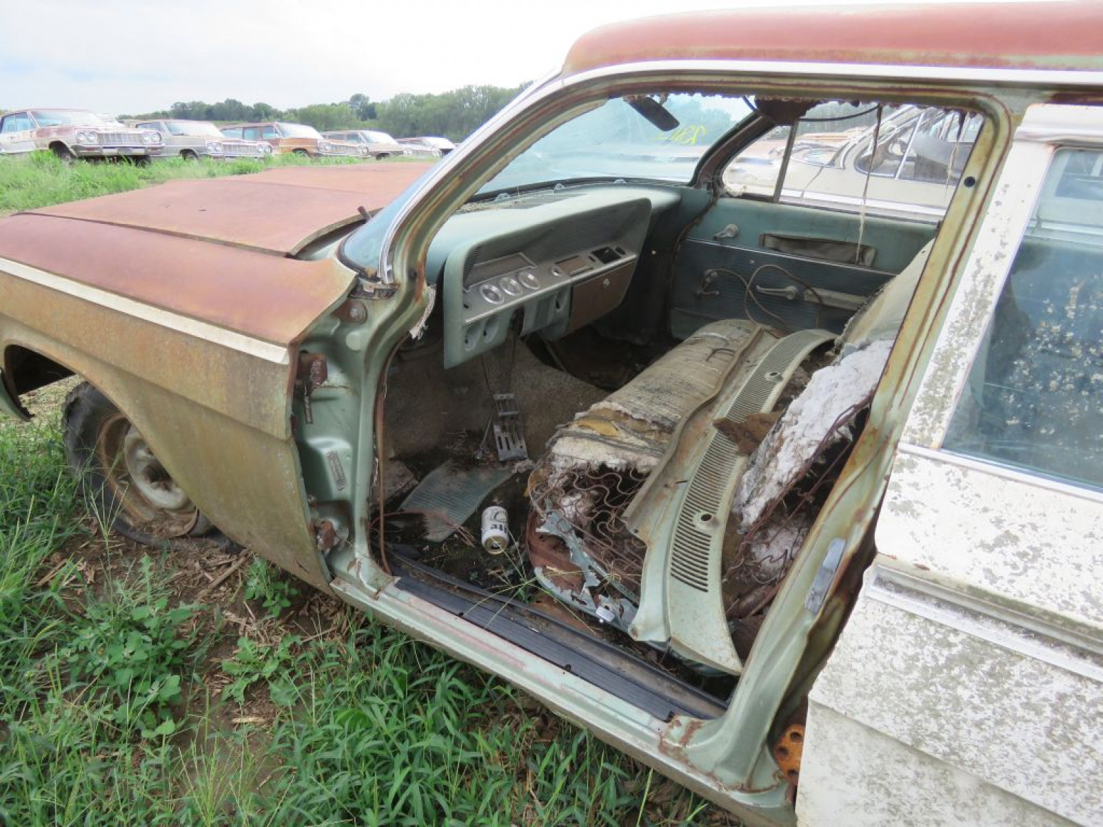 1962 Chevrolet Bel Air 4dr Sedan - Image 4