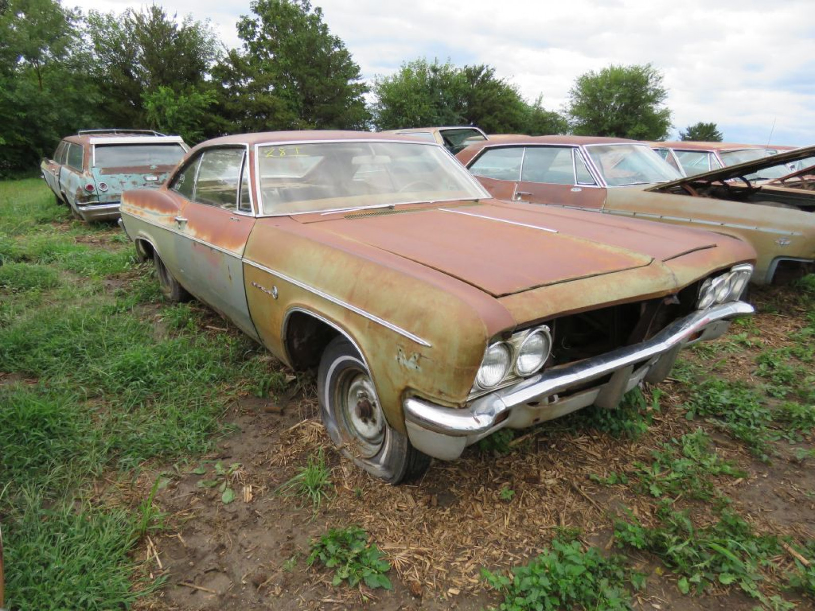 1966 Chevrolet Impala 2dr HT - Image 3