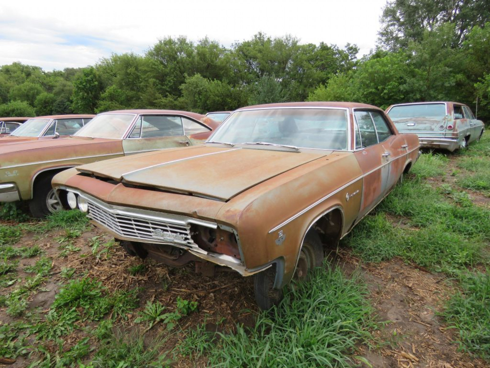 1966 Chevrolet Impala 4drHT - Image 6