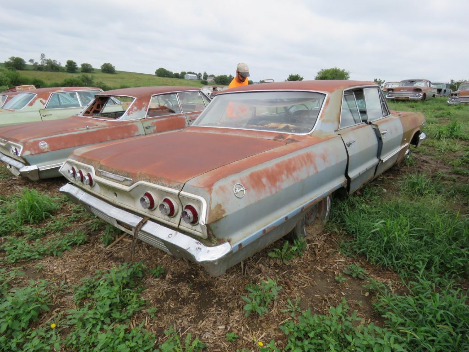 1963 Chevrolet Impala 4dr HT - Image 2