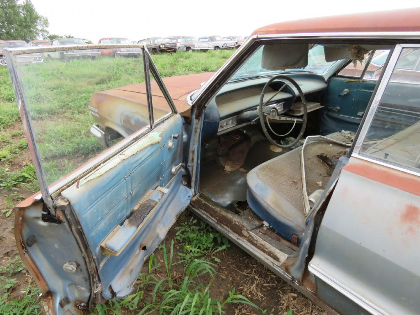 1963 Chevrolet Impala 4dr HT - Image 4