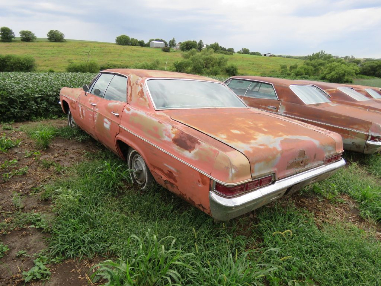 1966 Chevrolet Impala 4dr HT - Image 5