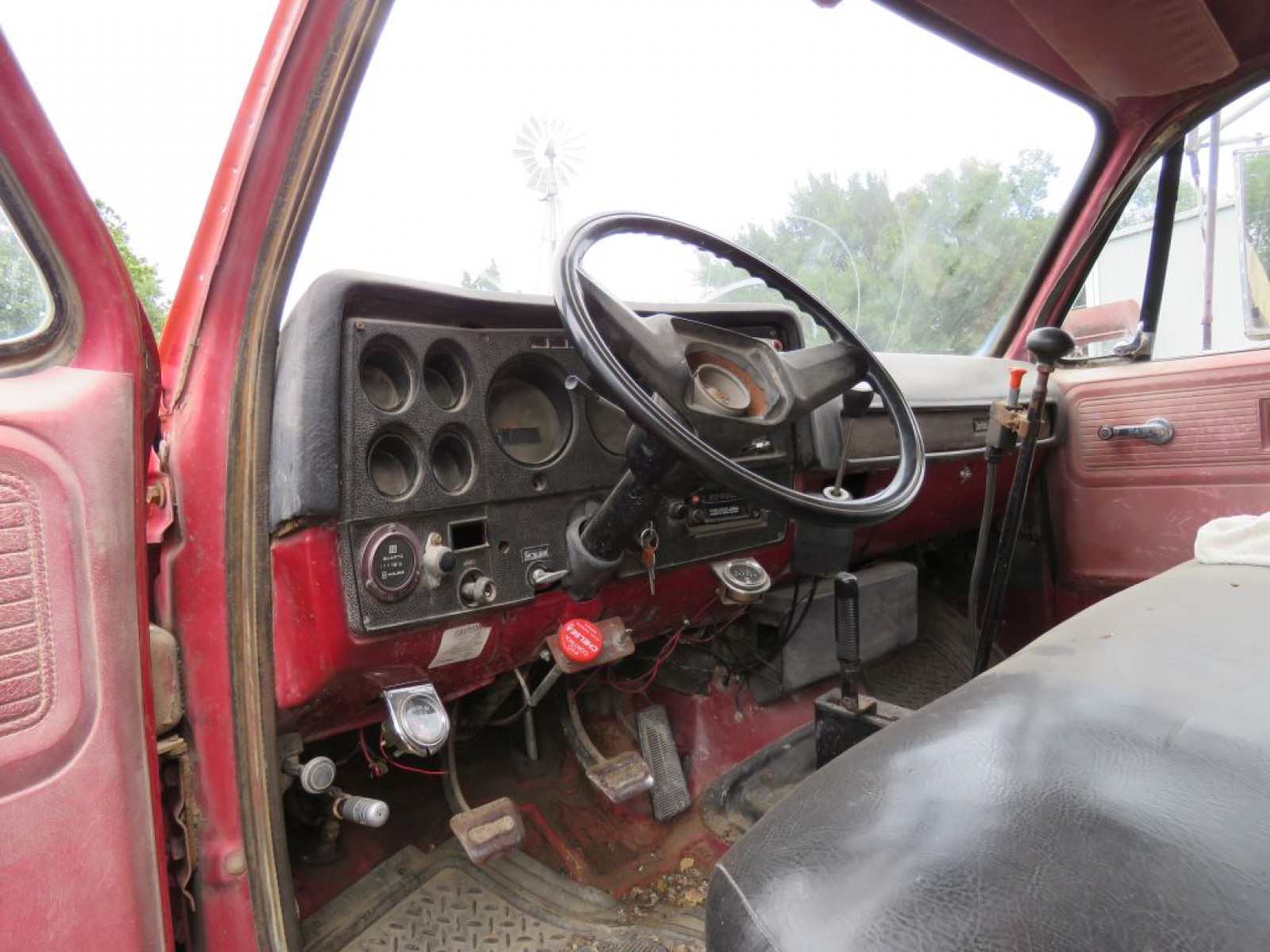 Chevrolet Dump Truck - Image 6