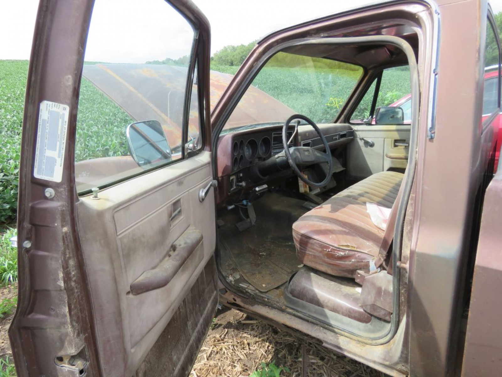 1983 Chevrolet Custom Deluxe 1/2 ton Pickup - Image 8