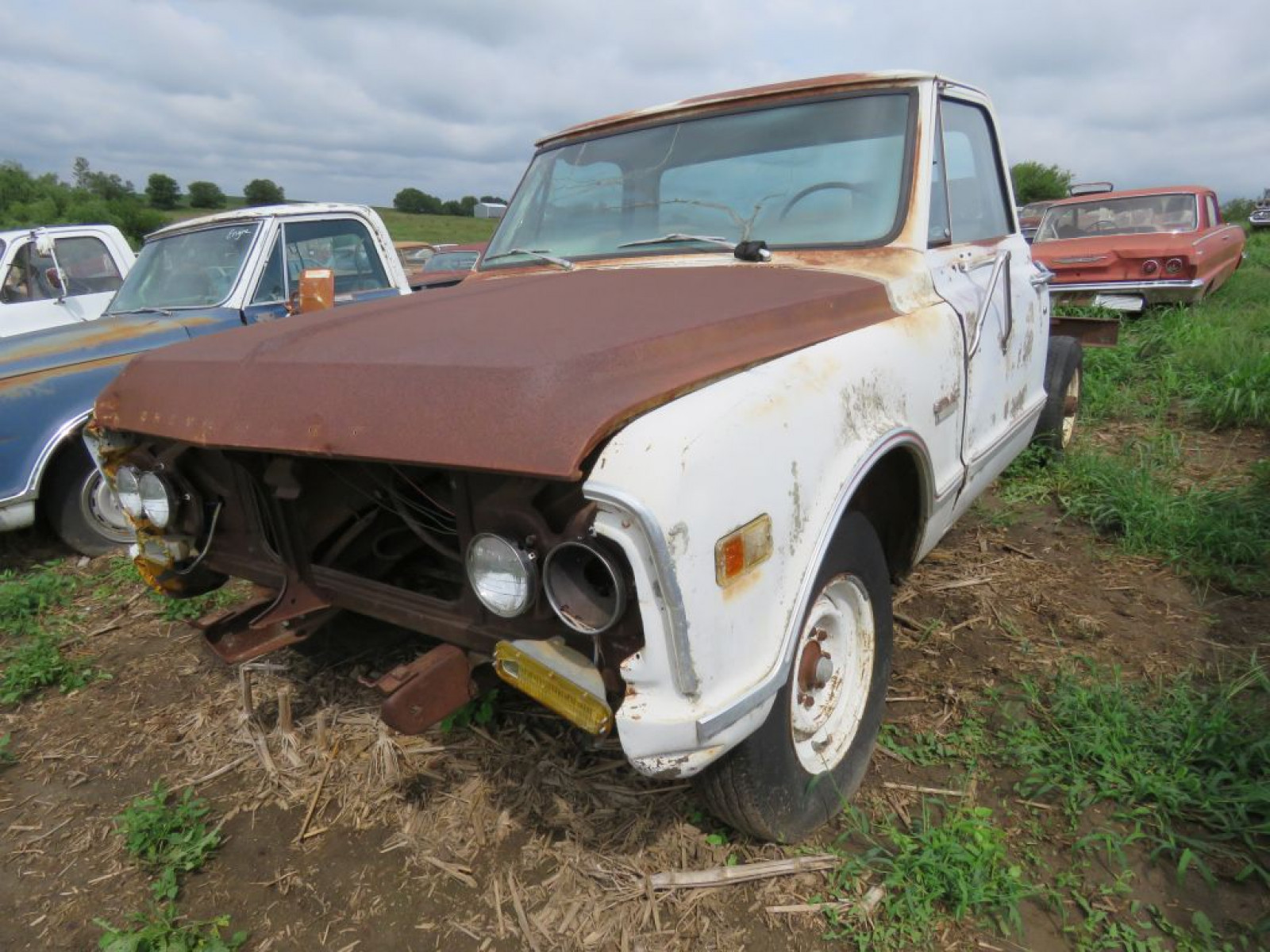 1968 GMC 2500 3/4 ton Pickup - Image 2