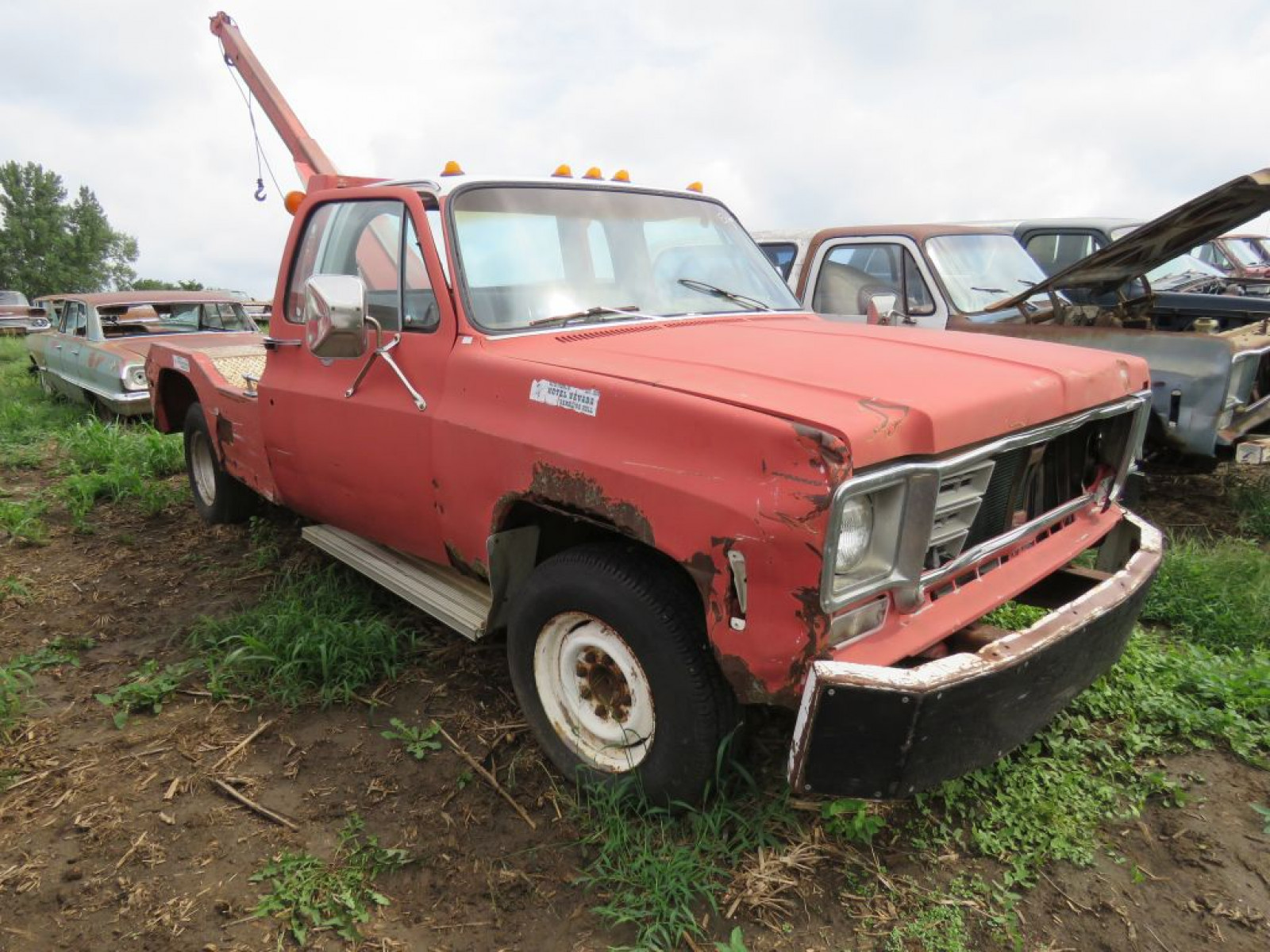 1978 Chevrolet 1 ton Tow Truck with Boom - Image 2