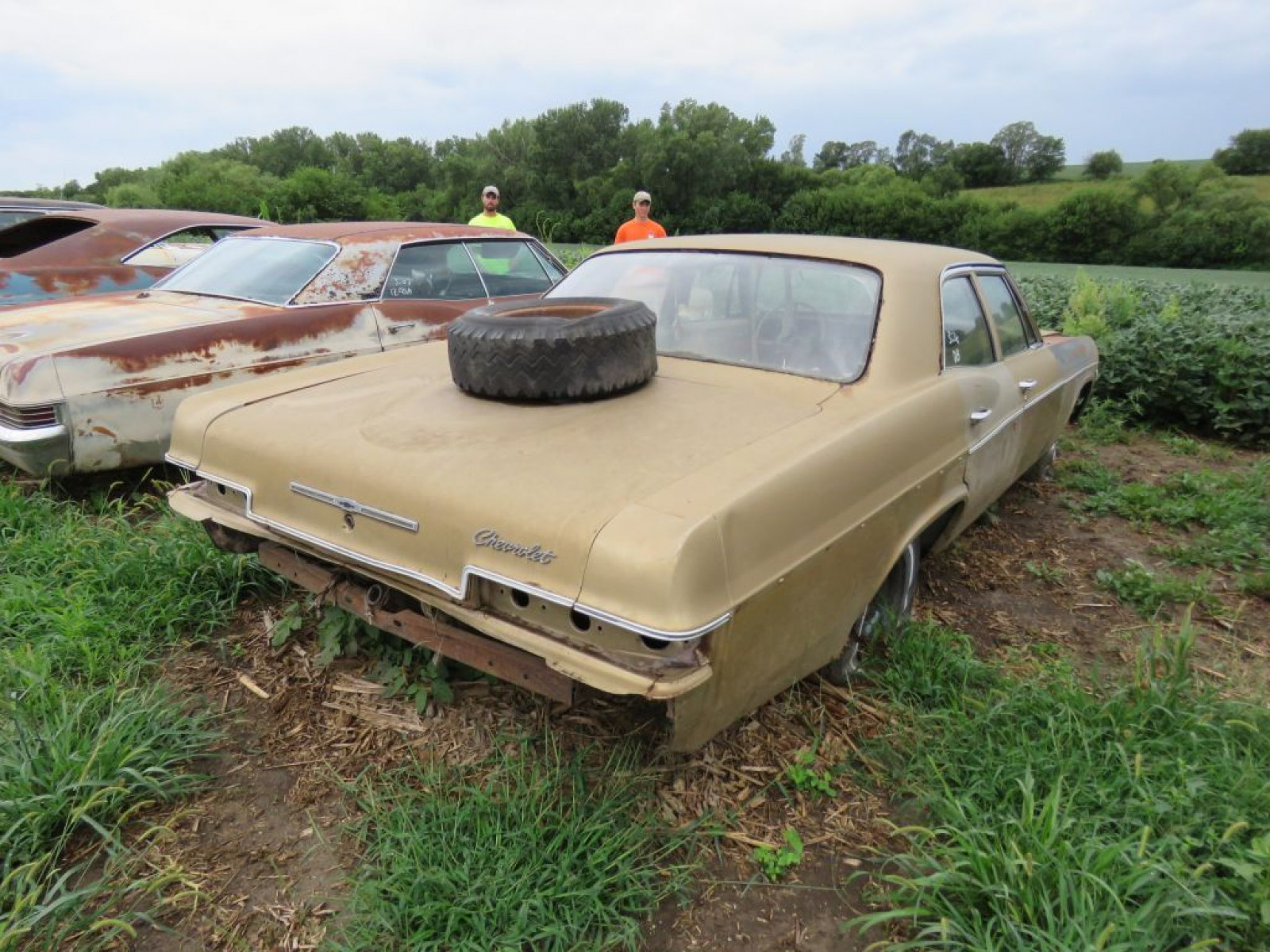 1966 Chevrolet Impala 4dr Sedan - Image 4