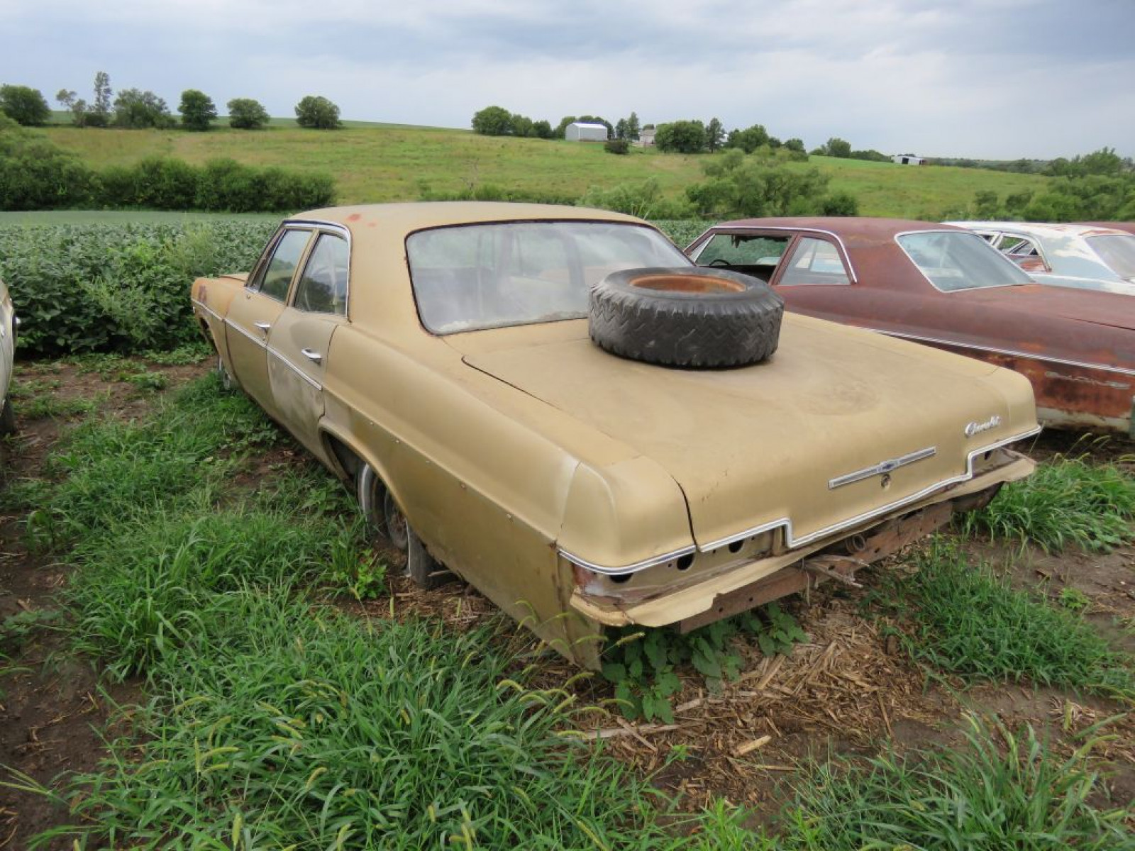 1966 Chevrolet Impala 4dr Sedan - Image 5