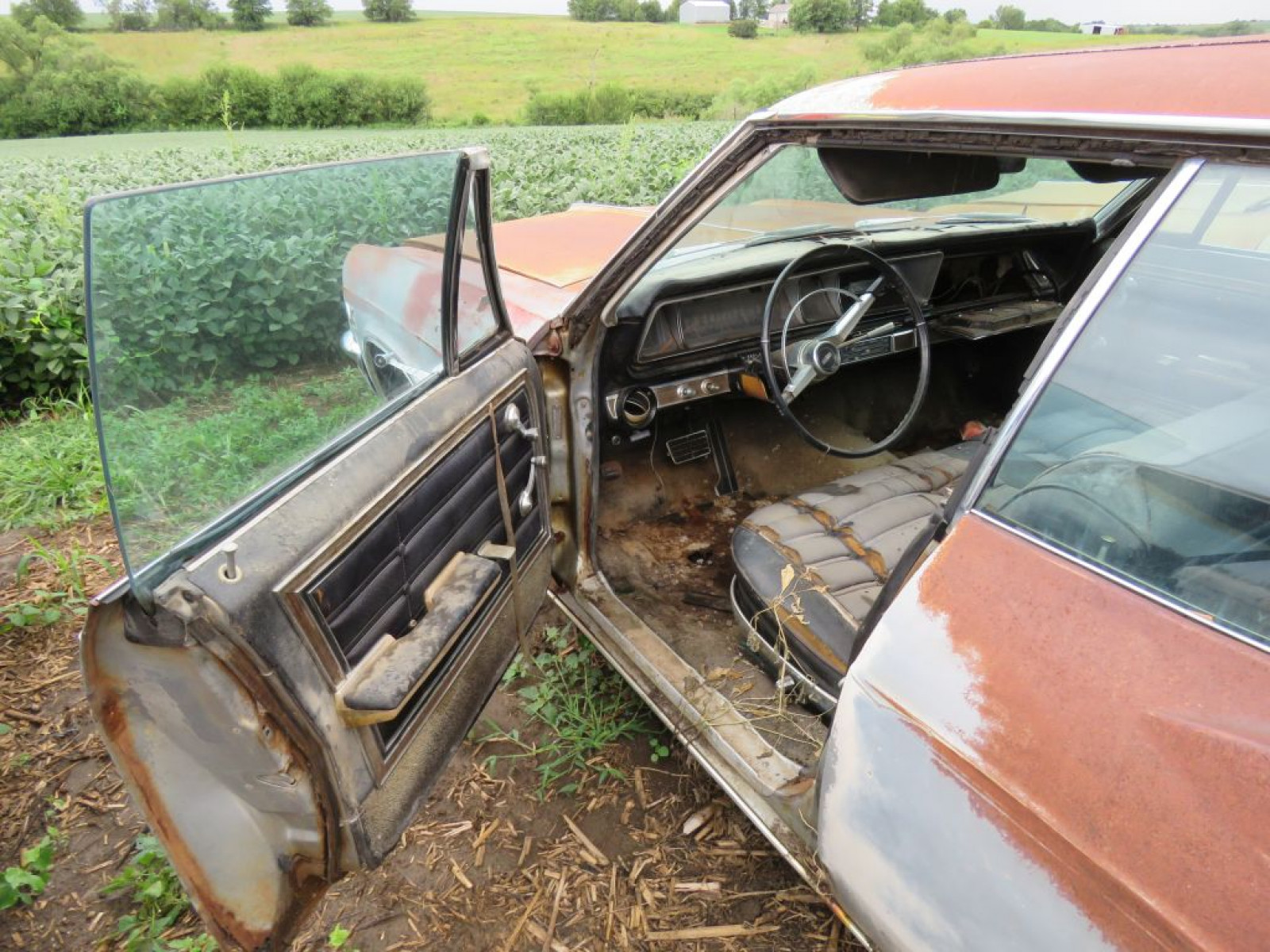 1966 Chevrolet Caprice 4dr HT - Image 10