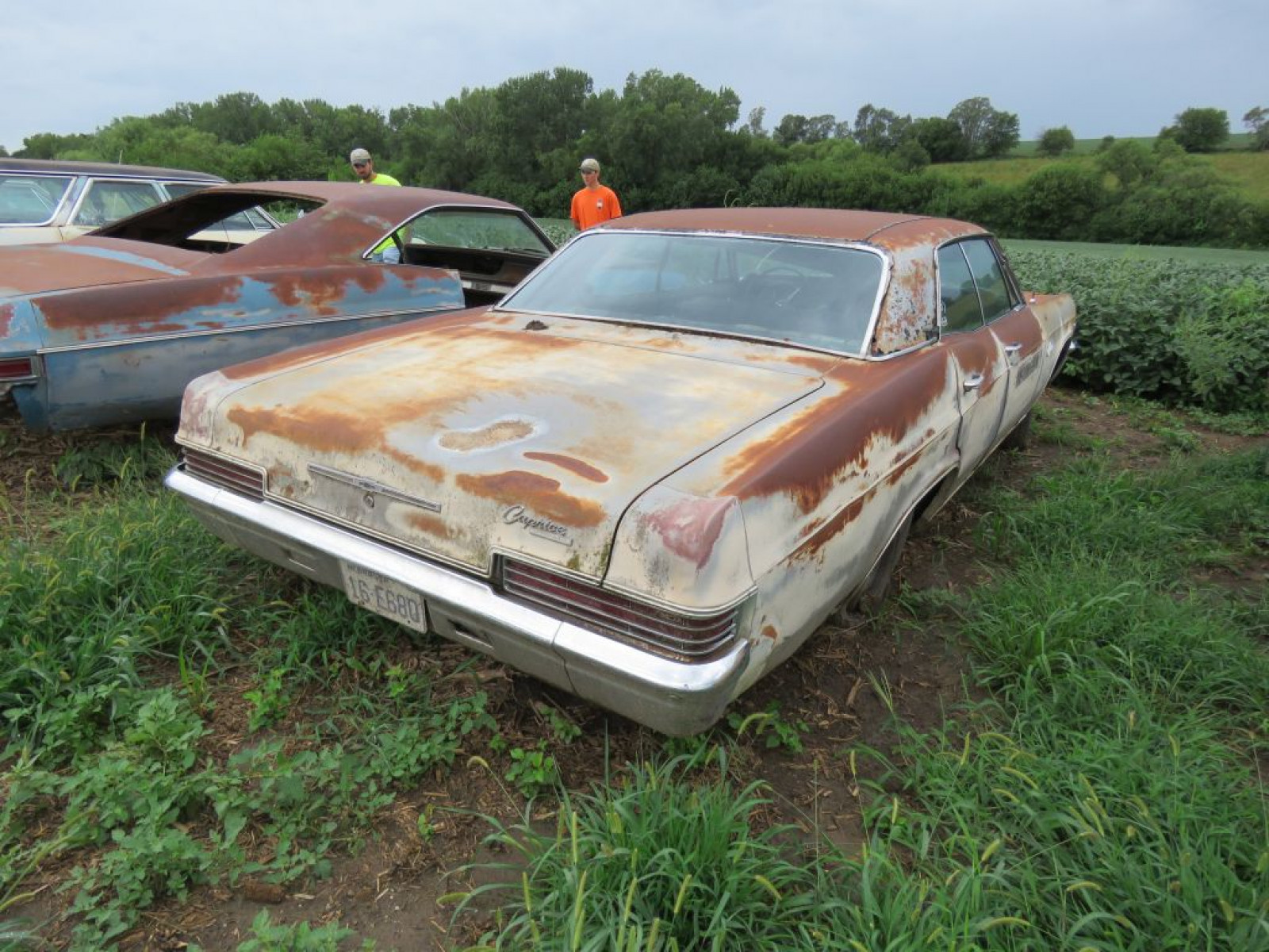 1966 Chevrolet Caprice 4dr HT - Image 4