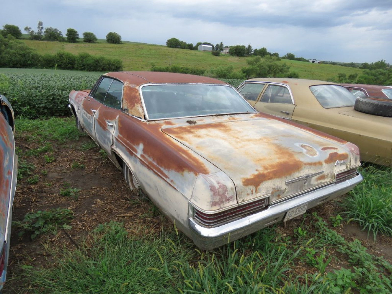 1966 Chevrolet Caprice 4dr HT - Image 6