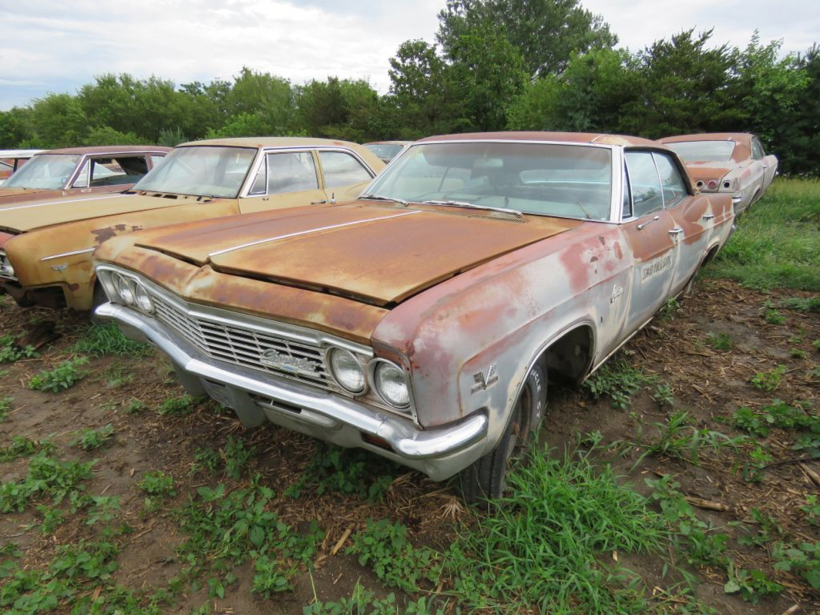 1966 Chevrolet Caprice 4dr HT - Image 7