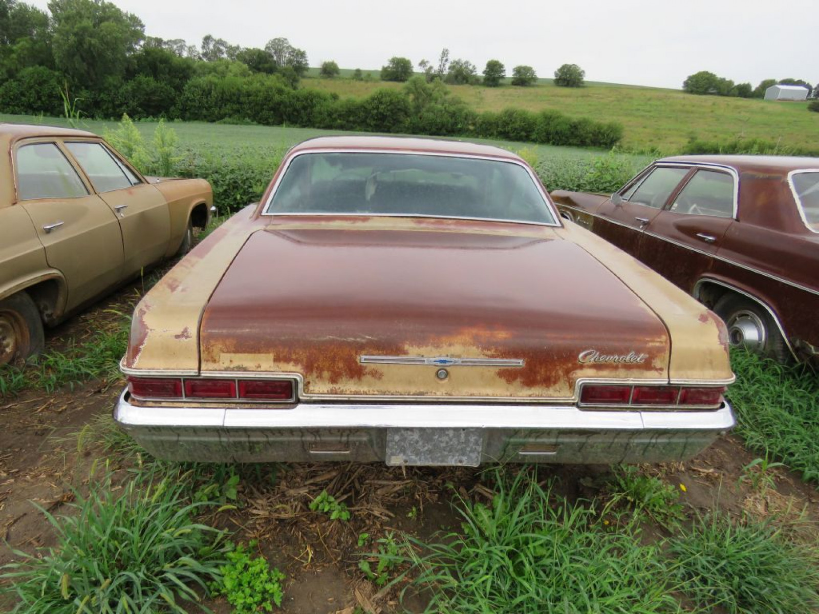 1966 Chevrolet Impala 4dr HT - Image 4