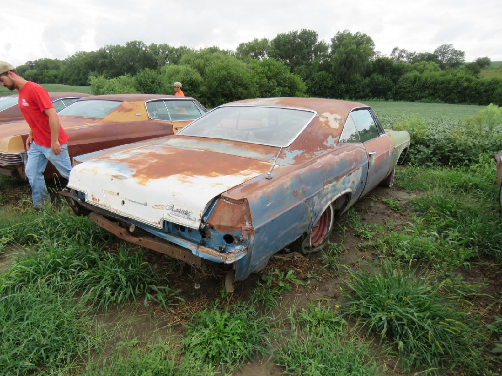 1966 Chevrolet Impala SS 2dr HT - Image 2