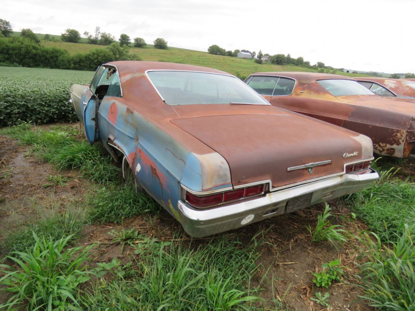 1966 Chevrolet Impala 2dr HT - Image 4