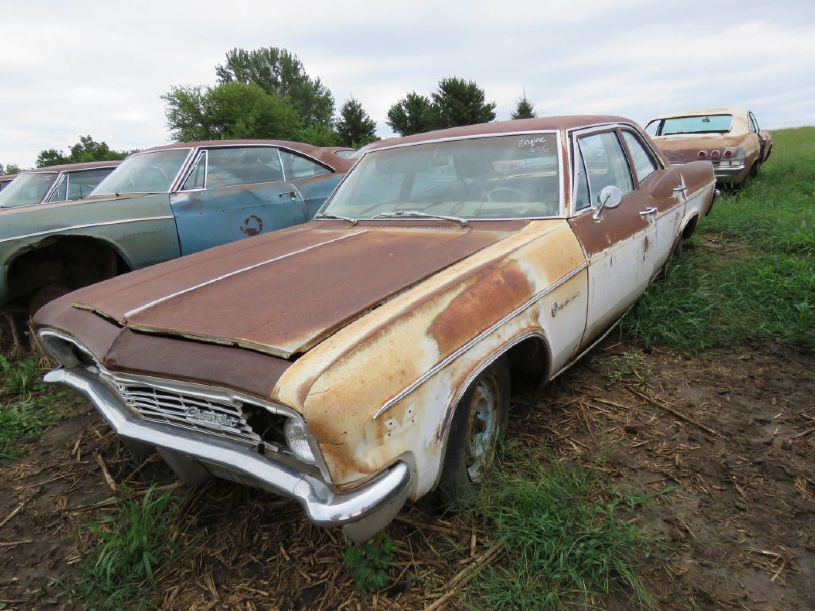 1966 Chevrolet Impala 4dr Sedan - Image 1