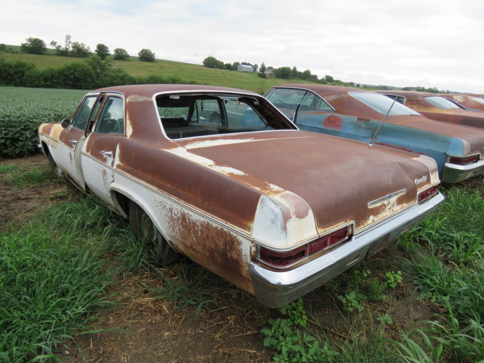 1966 Chevrolet Impala 4dr Sedan - Image 6